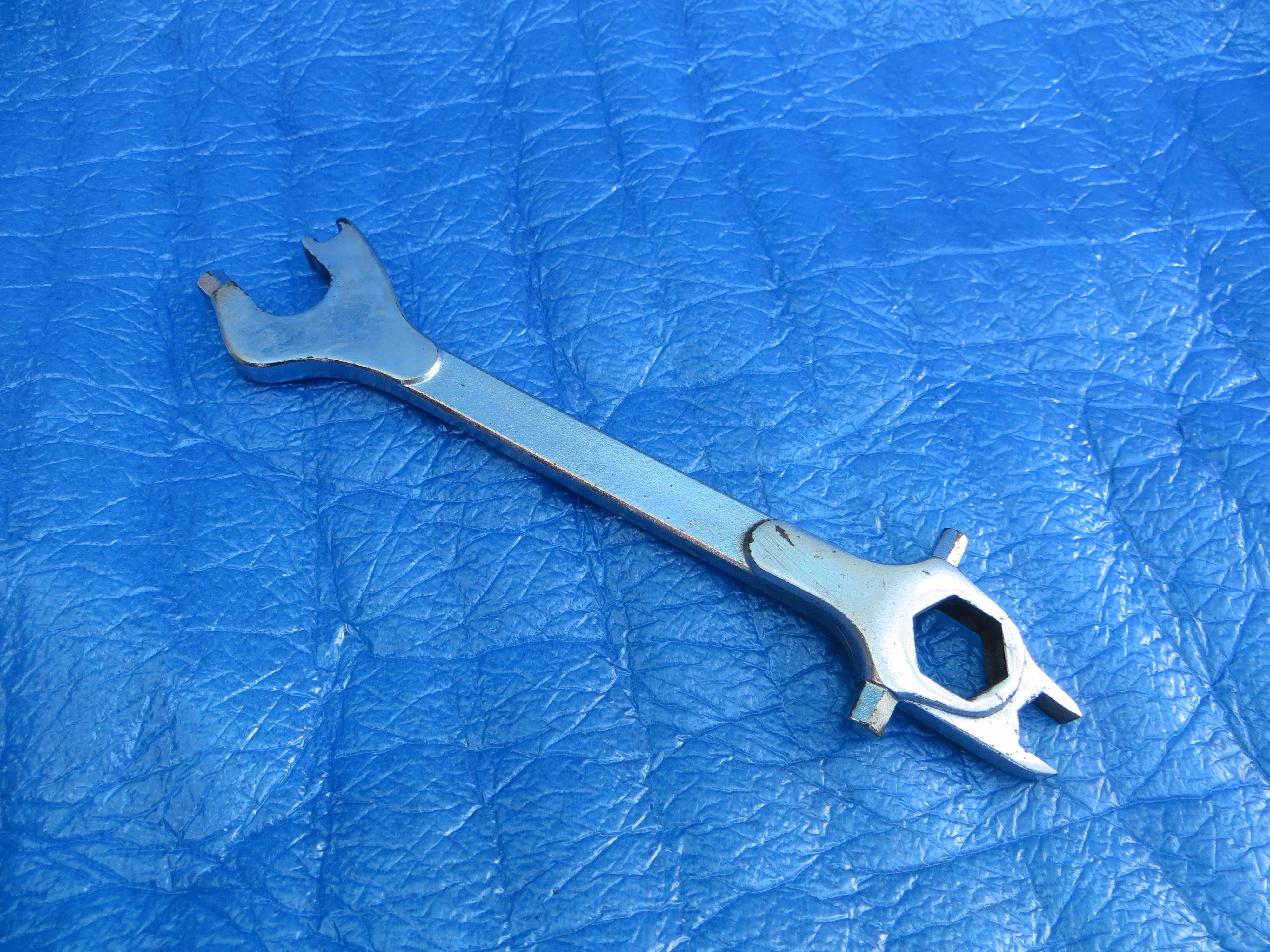 3rensho San Rensho Multiple Tool Wrench (251216) - Image 2
