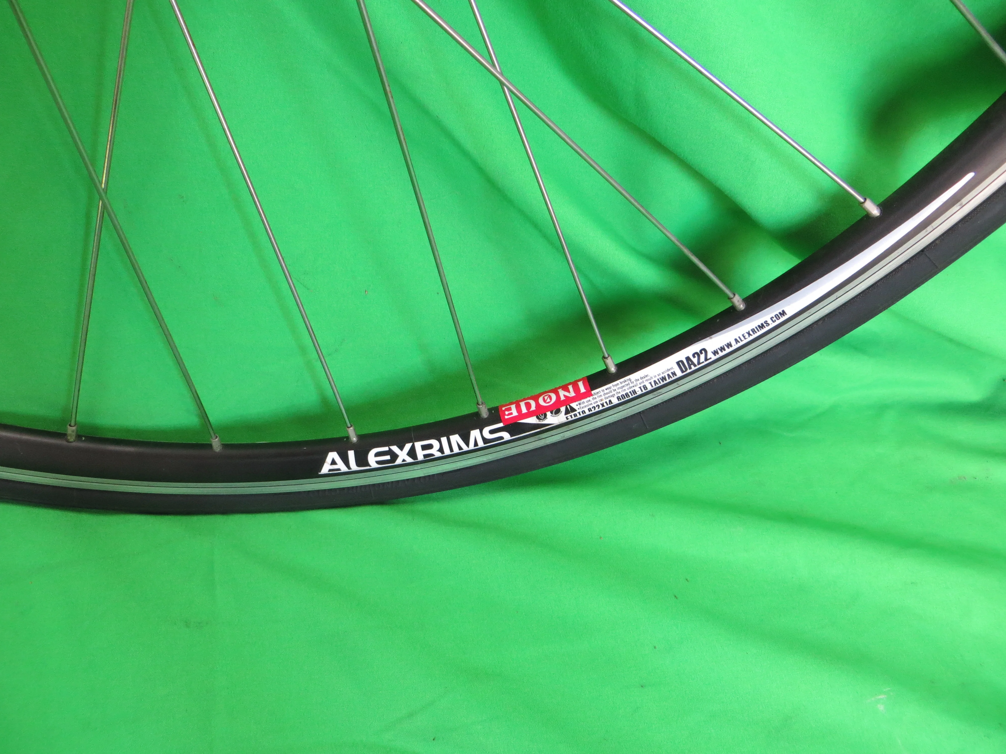 ALEXRIMS 700c 32H Rim, Unknown 100mm/9mm Front Hub, IRC Tire Clincher (24011203) - Image 3