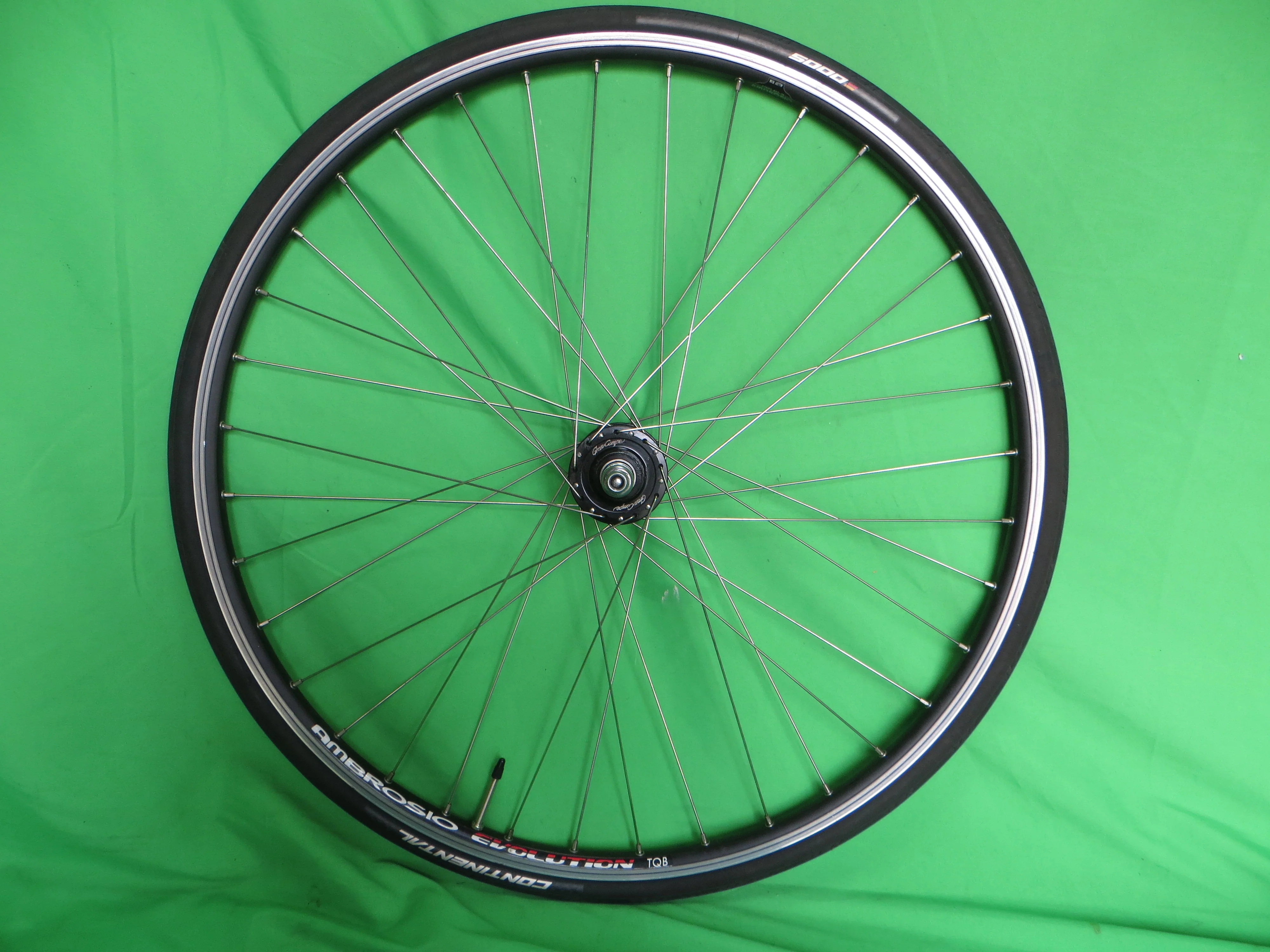 Ambrossio Evolution Clincher 36H 700c Rim, Yoshigai Gram Compe Rear Hub 120mm, Continental TIre (25032608) - Image 4
