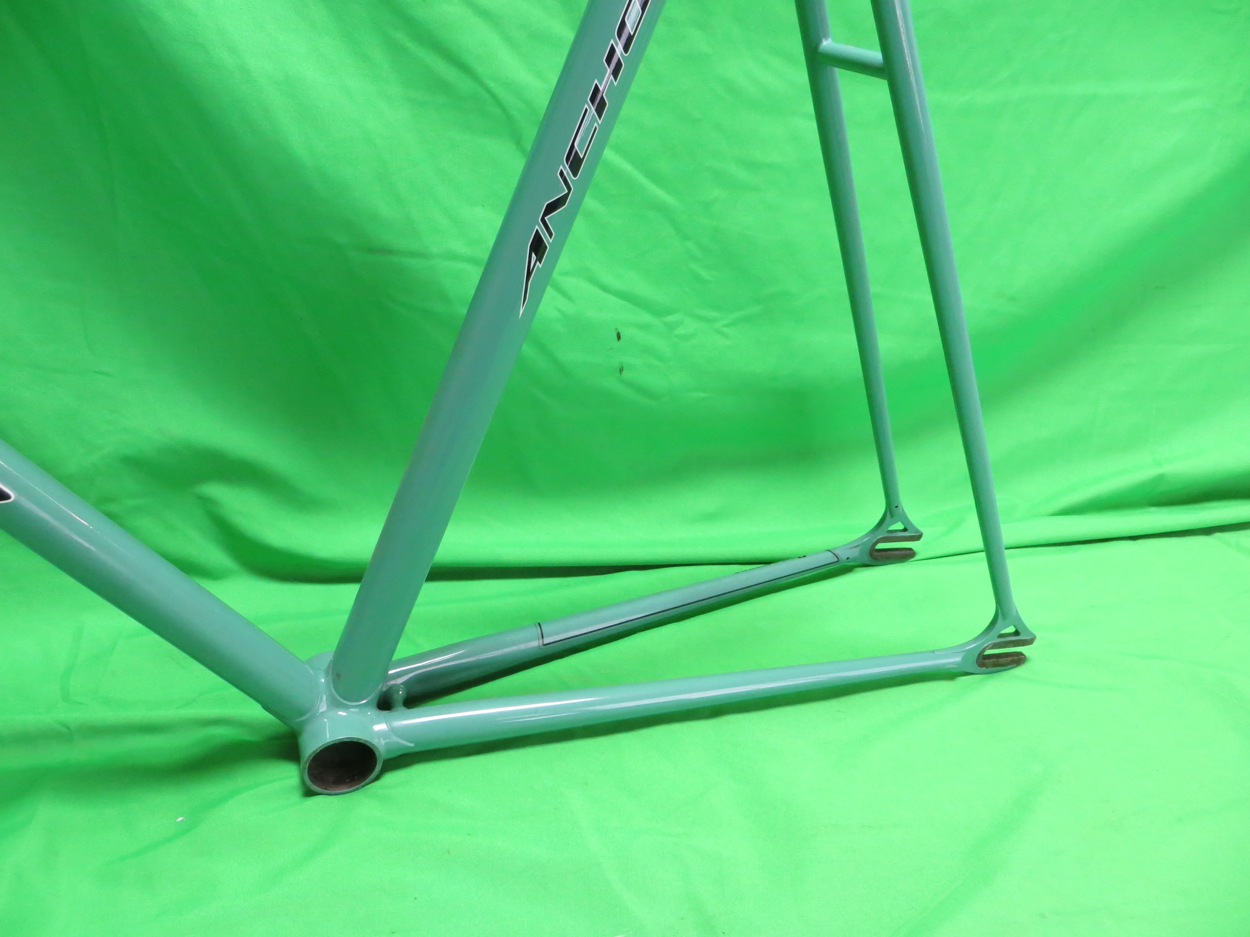 Anchor // Bianchi Green // 53cm // For Repairs - Image 6