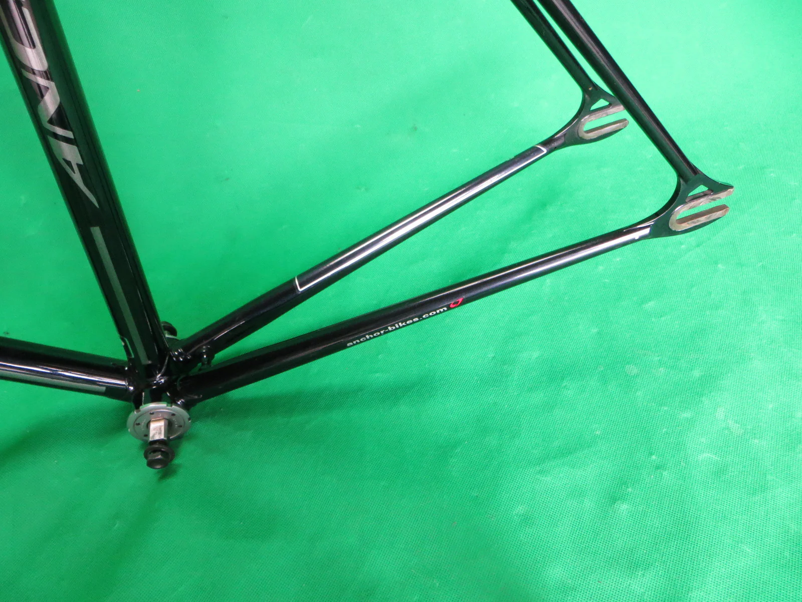 Anchor // Black Columbus Max Fork : Kaisei 019 tubing // 53.5cm - Image 7