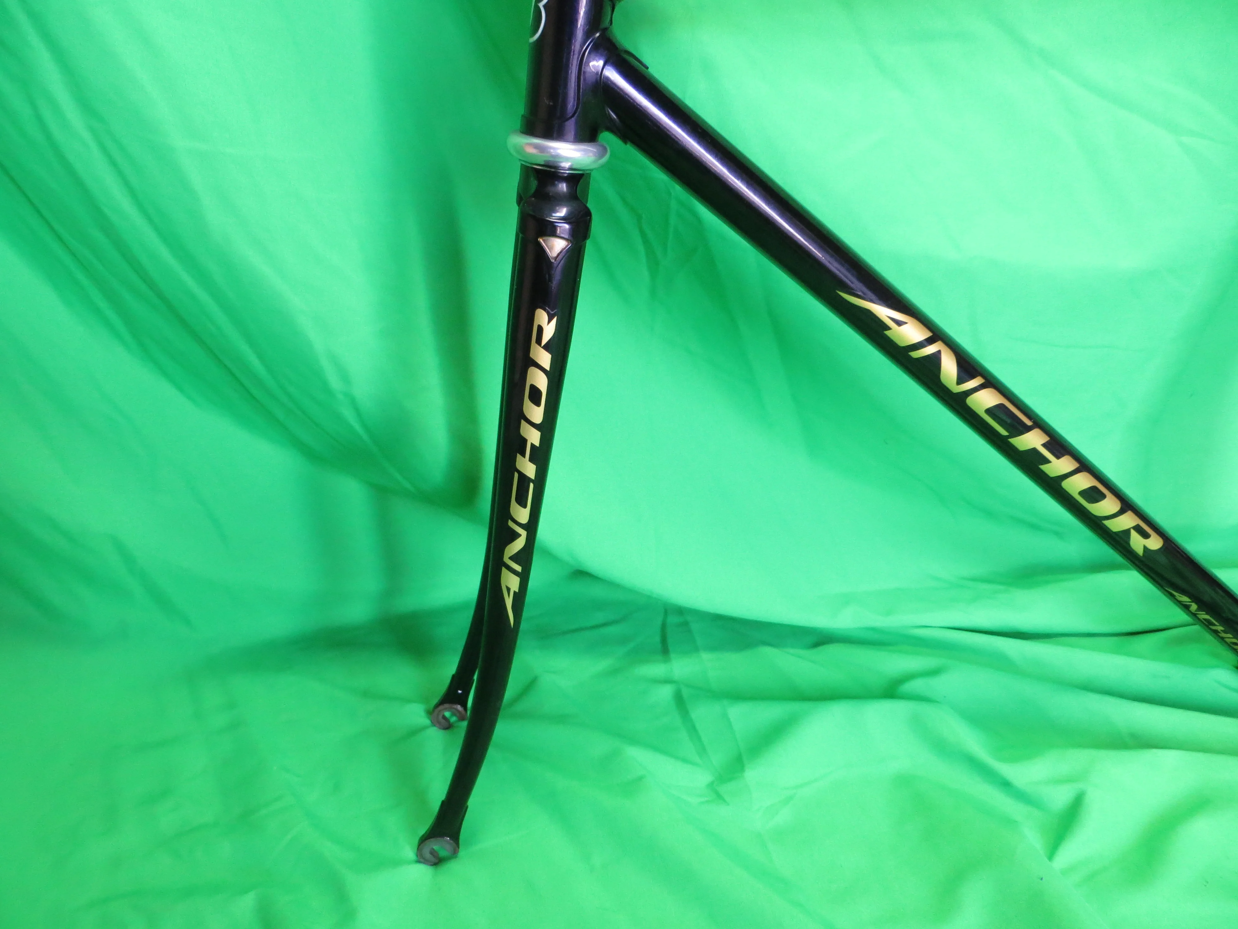 Anchor MINI  // Dark Purple // Kaisei 4130R // 48.5cm - Image 3