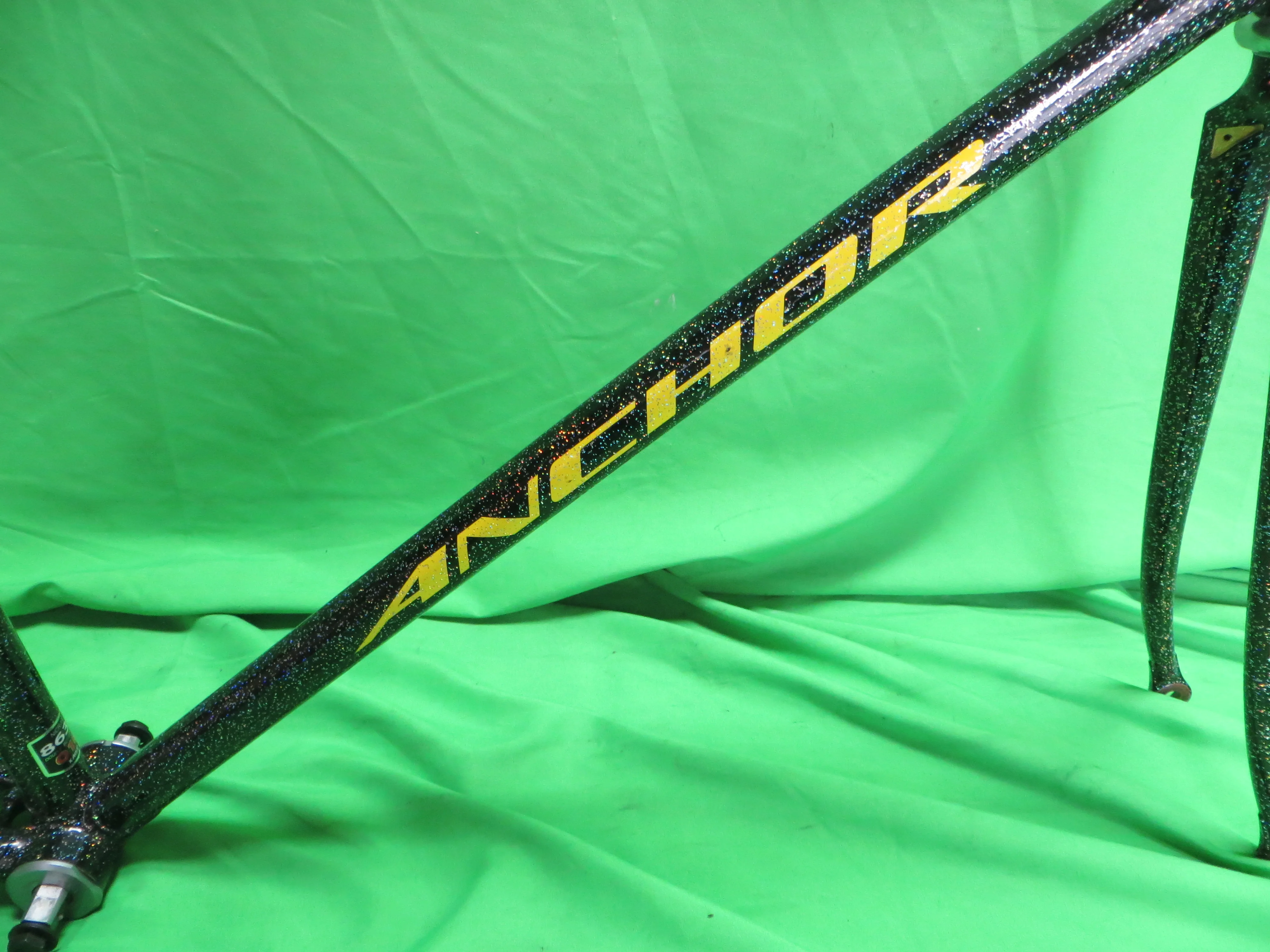 Anchor // Black with SUPER Rainbow Flake // 50.5cm - Image 13