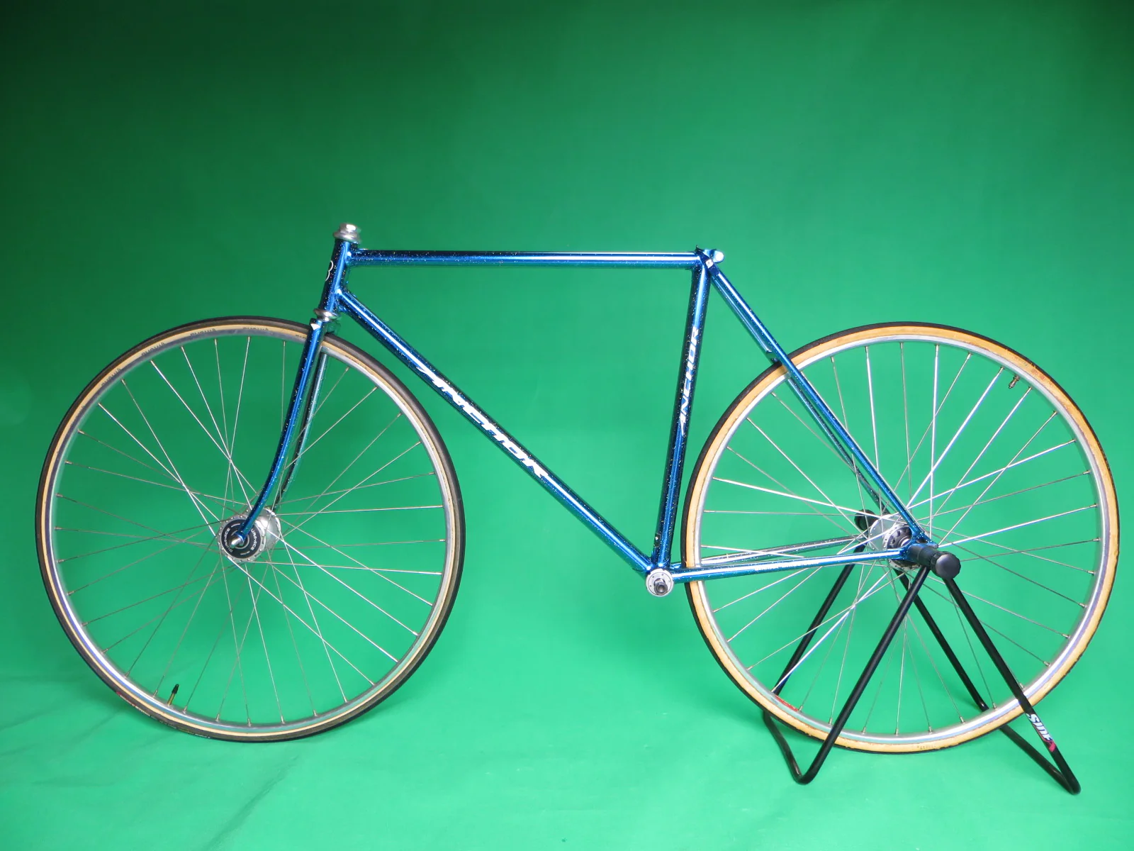 Anchor // Candy Blue with rainbow flake, Chrome Finish // Kaisei 019 // 50cm - Image 9