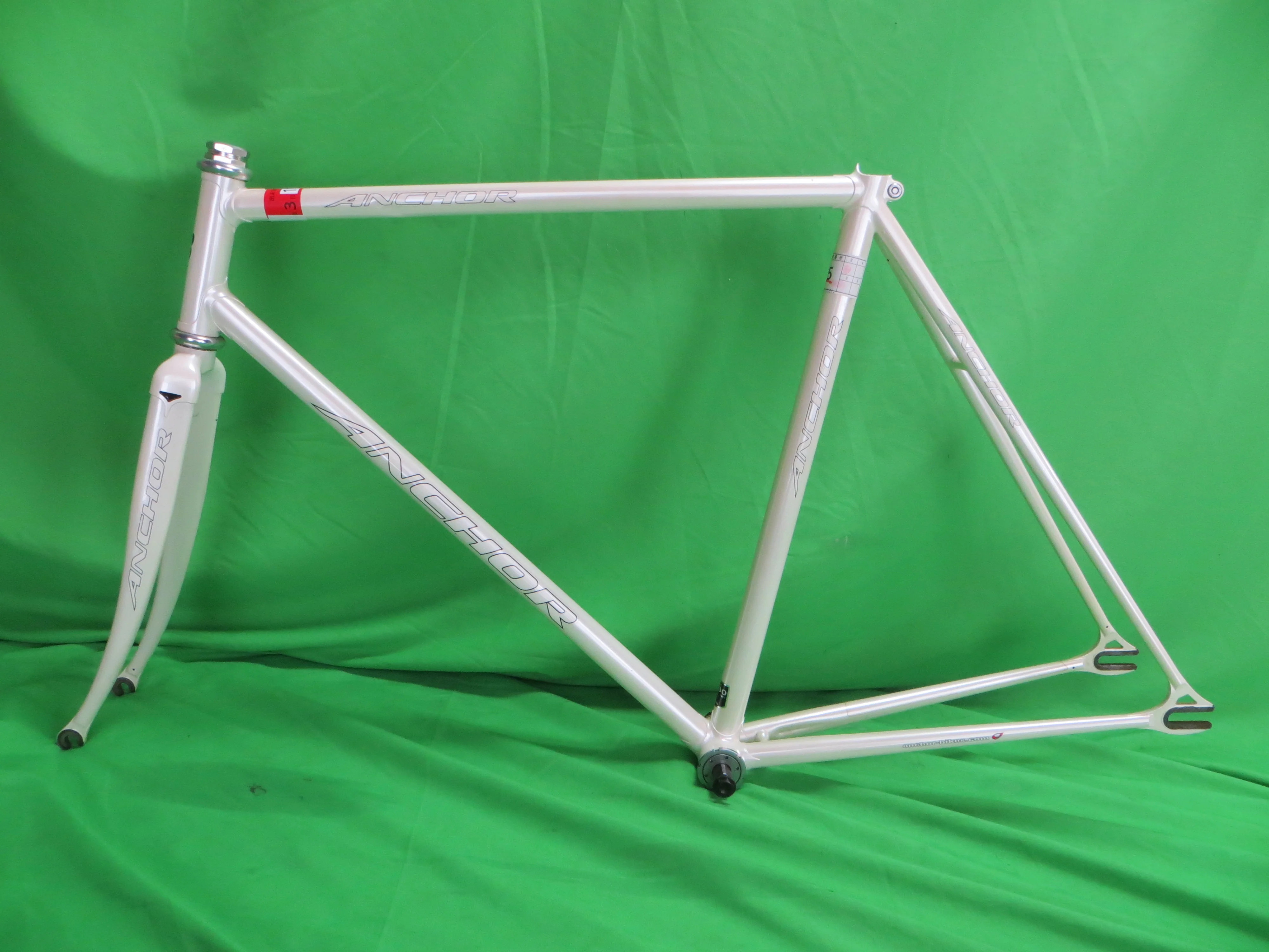 Anchor Columbus Max Fork // White // 53.5cm