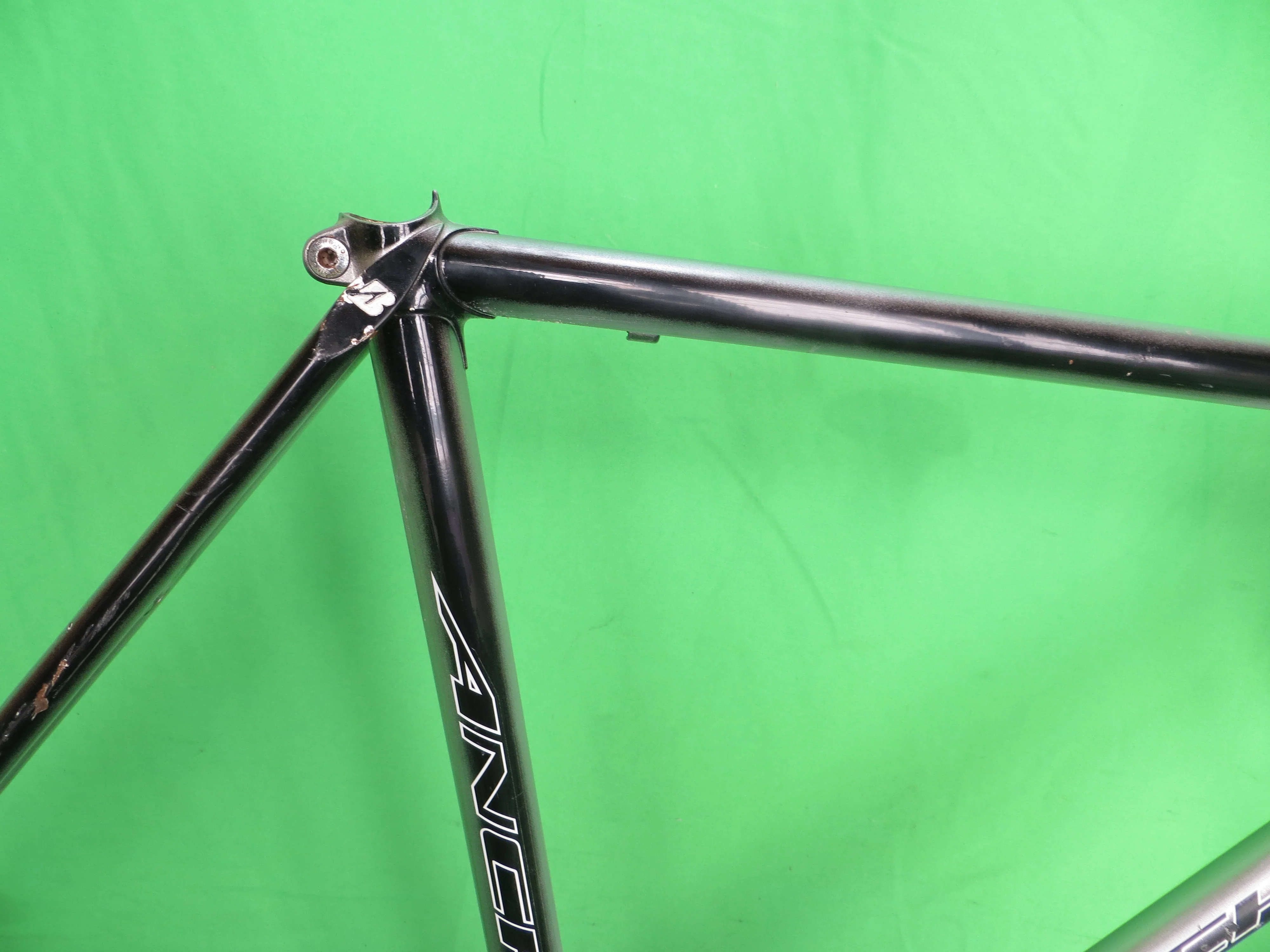Anchor Drilled For Brakes // Silver / Black Fade // 50cm - Image 12