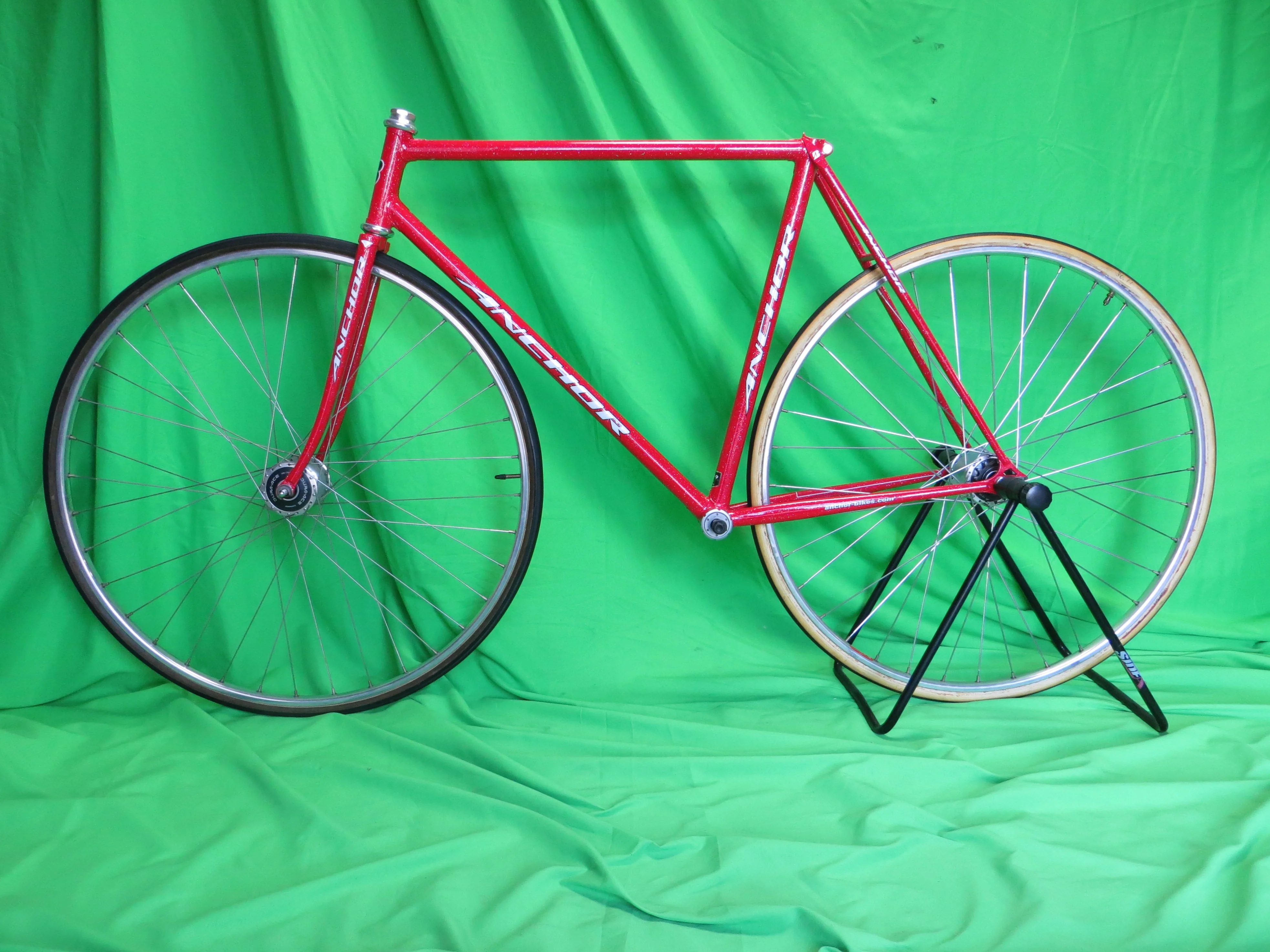 Anchor Kaisei 019 // Red with Rainbow Flake // 53cm - Image 16