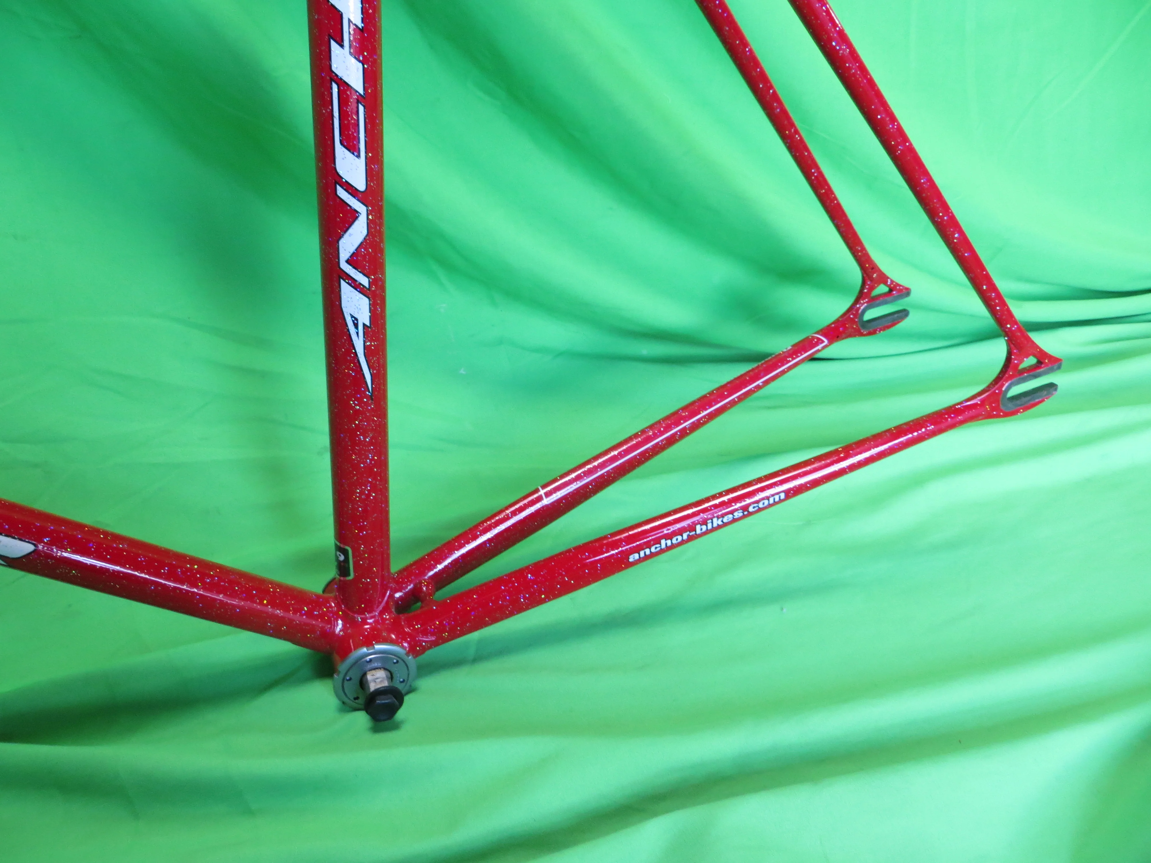 Anchor Kaisei 019 // Red with Rainbow Flake // 53cm - Image 7