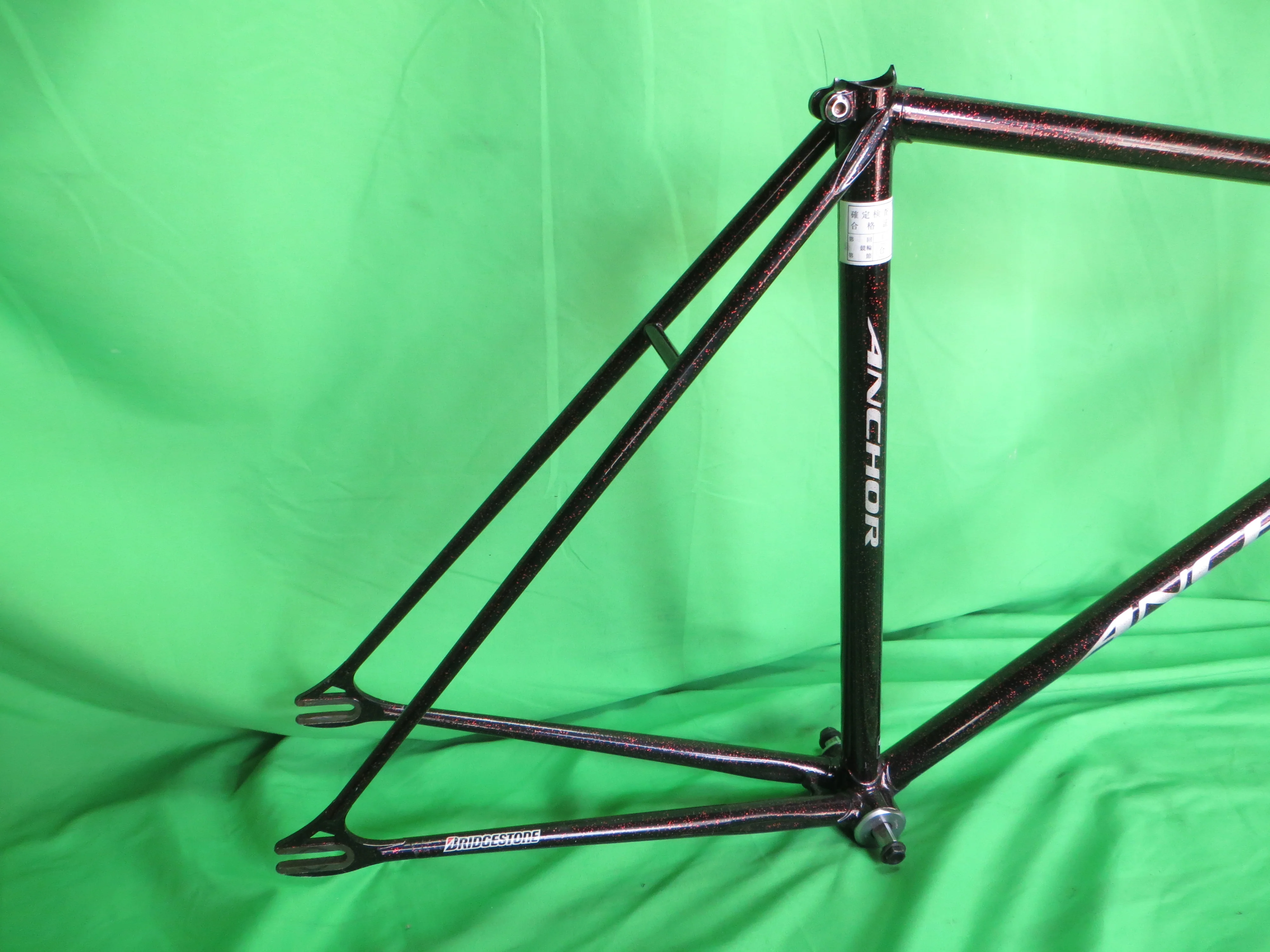 Anchor Kaisei 8630R  // Black with Super Red Flake // 51.5cm - Image 15