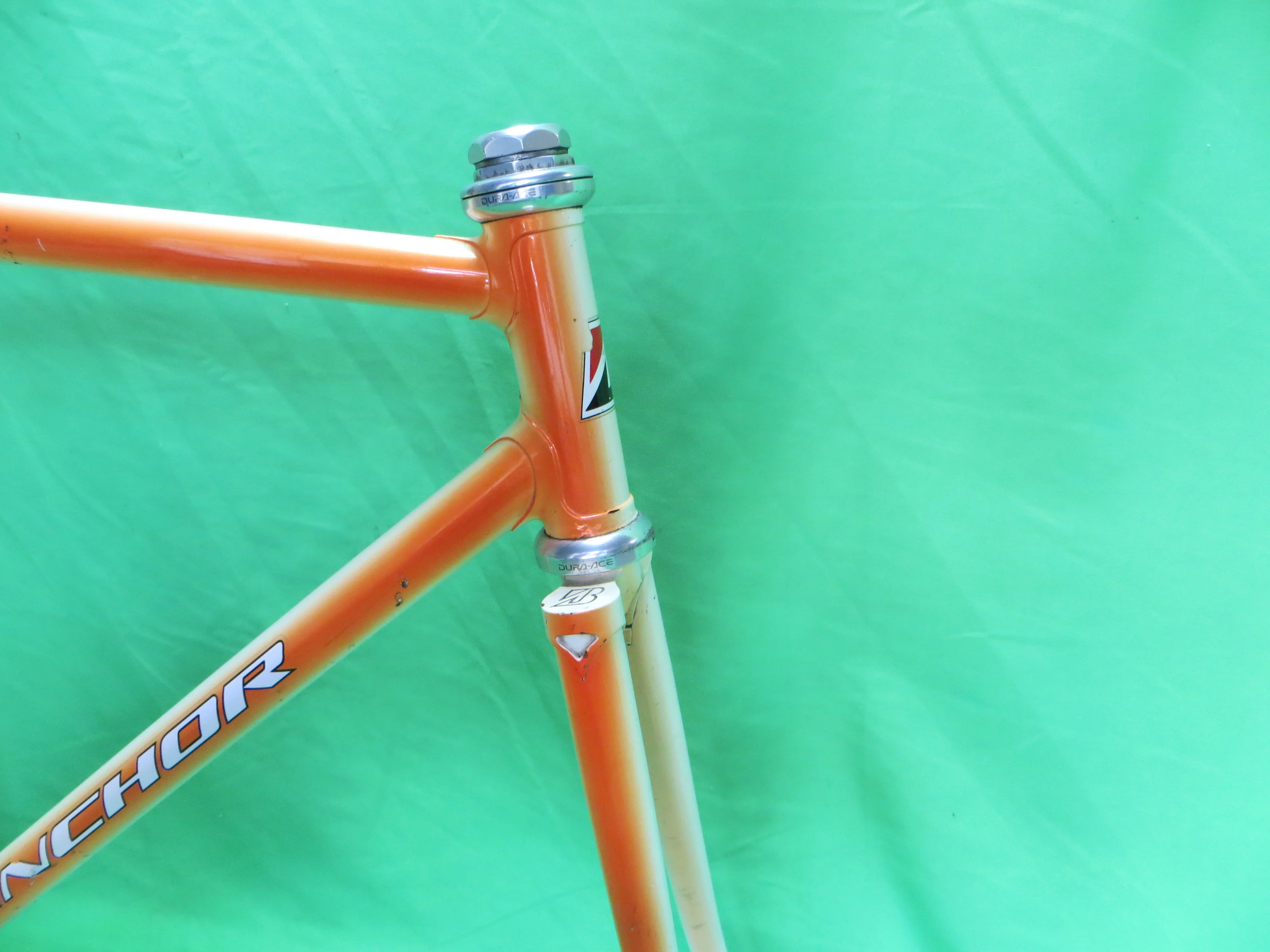 Anchor Kaisei 8630R // Orange White Fade // 51cm - Image 7