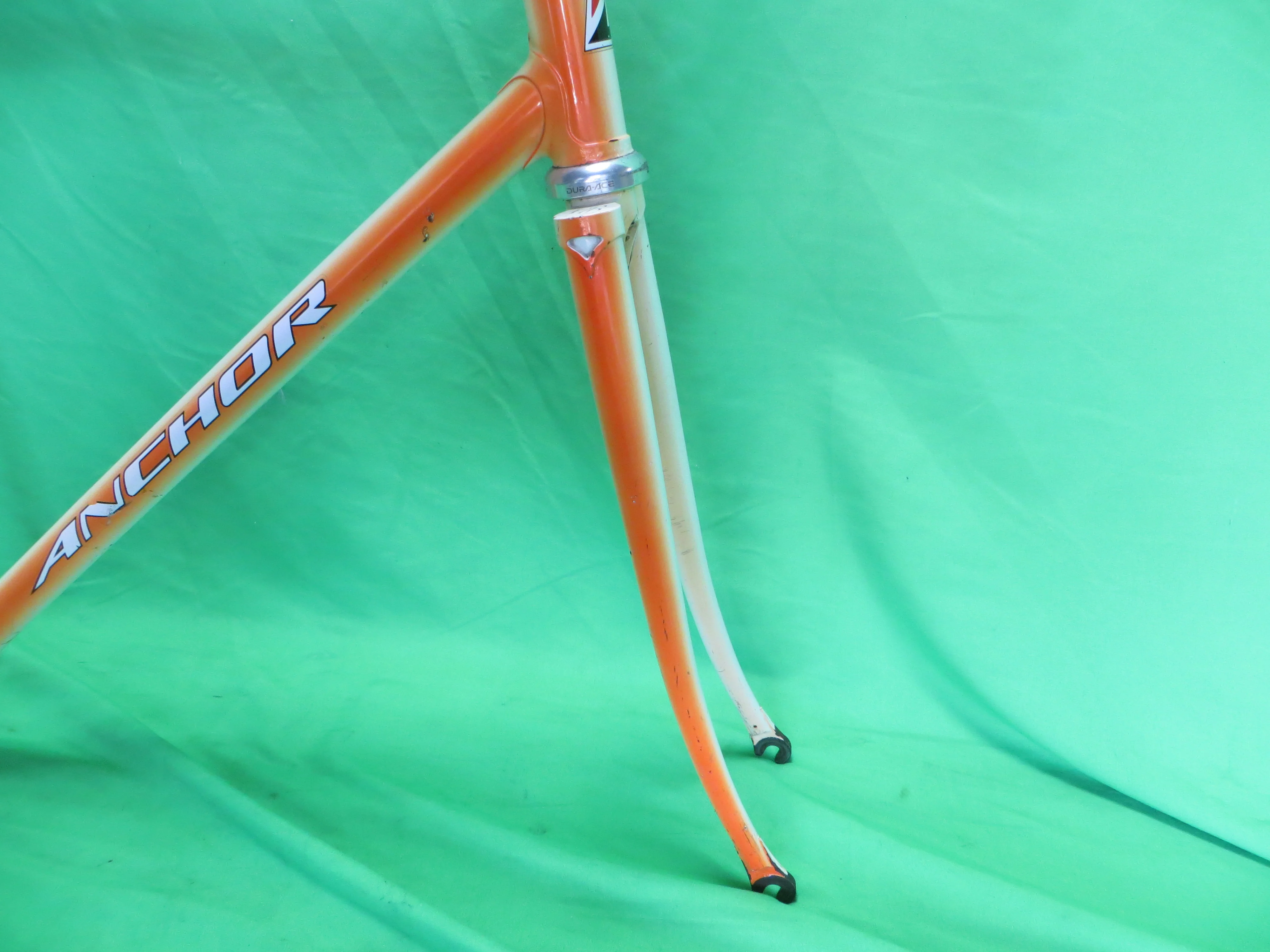 Anchor Kaisei 8630R // Orange White Fade // 51cm - Image 8