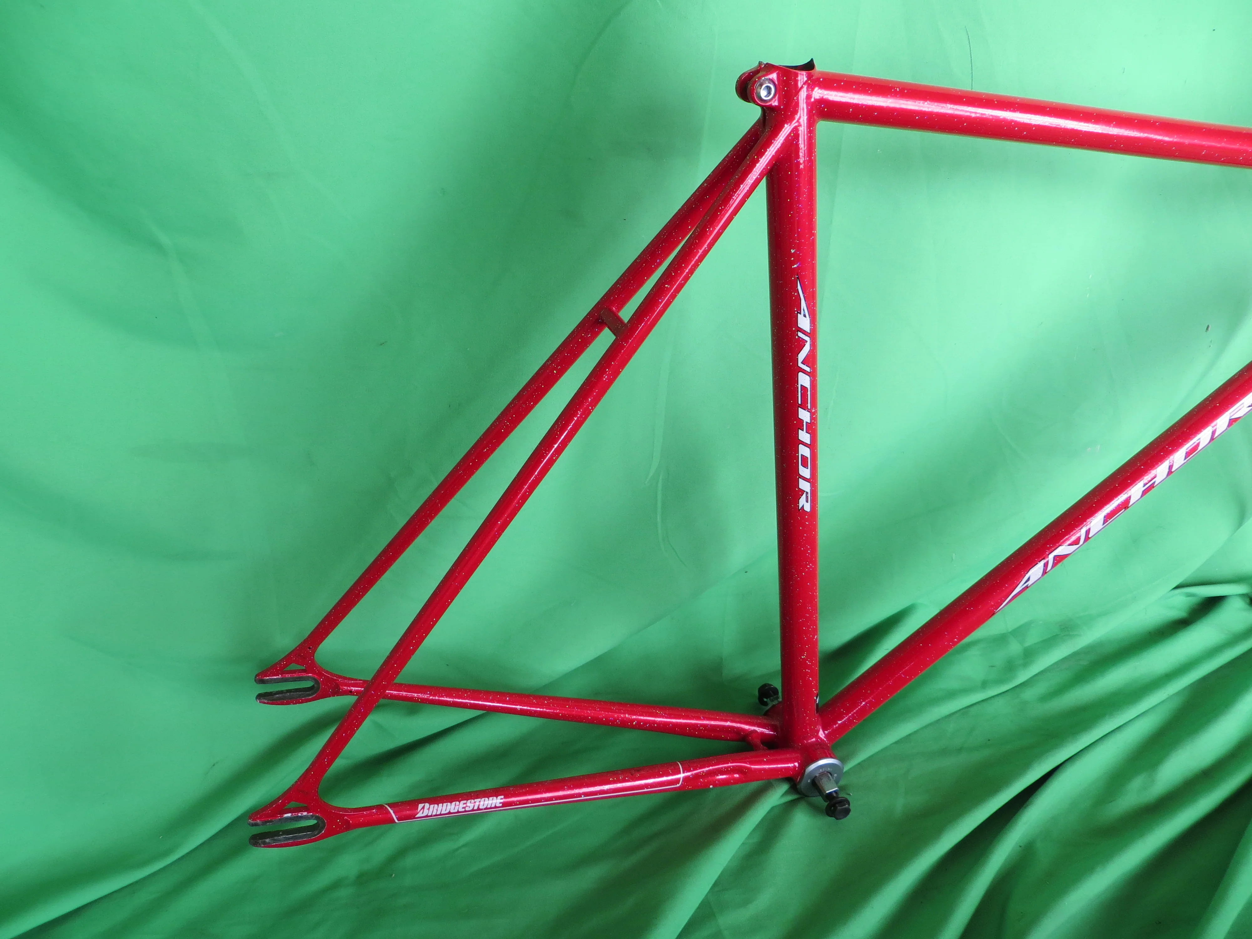 Anchor Lugless // Red with Rainbow Flake // 52.5cm - Image 15
