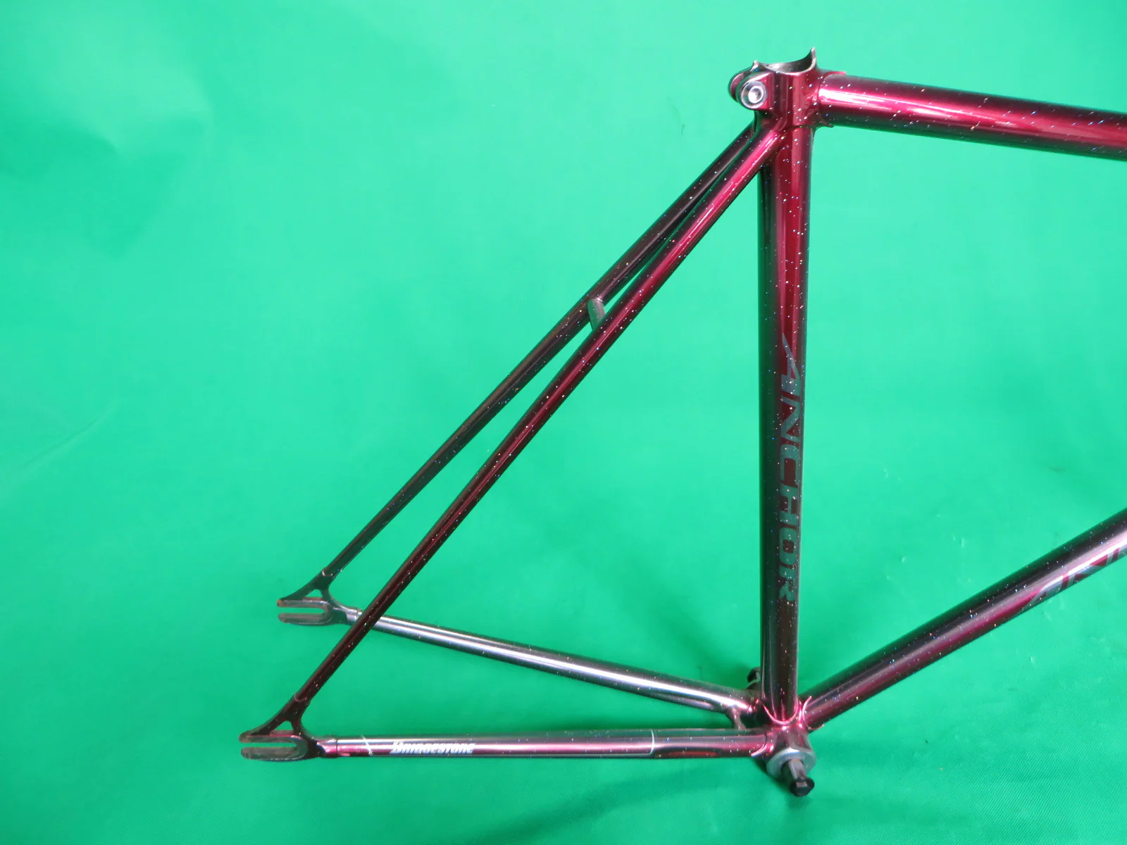 Anchor  // Mach Silver Candy Red Fade with rainbow flake // 52.5cm - Image 15