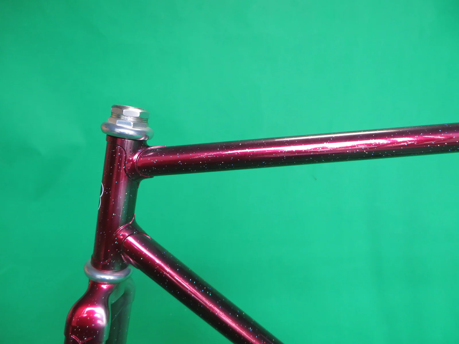 Anchor  // Mach Silver Candy Red Fade with rainbow flake // 52.5cm - Image 4
