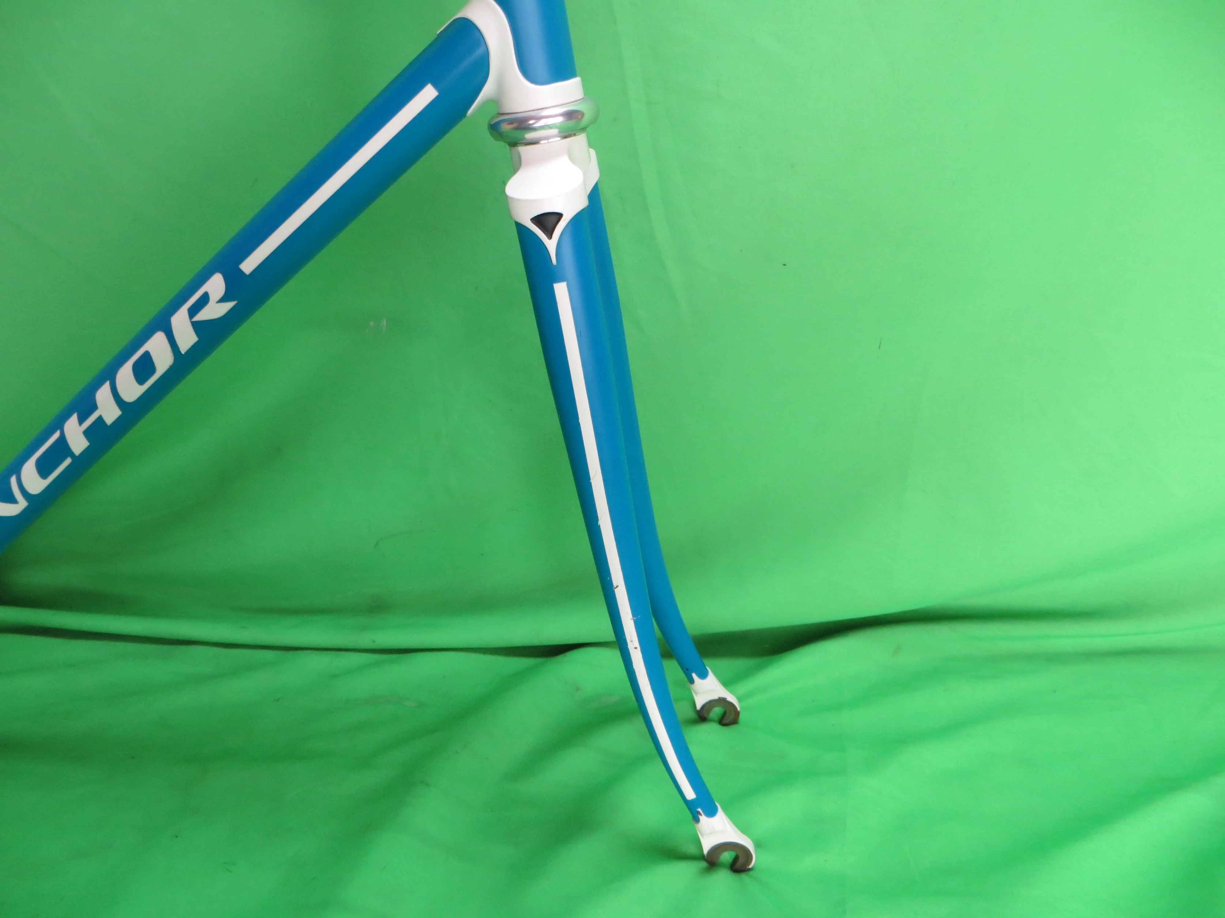 Anchor // Matte Blue / White // 54.5cm - Image 10