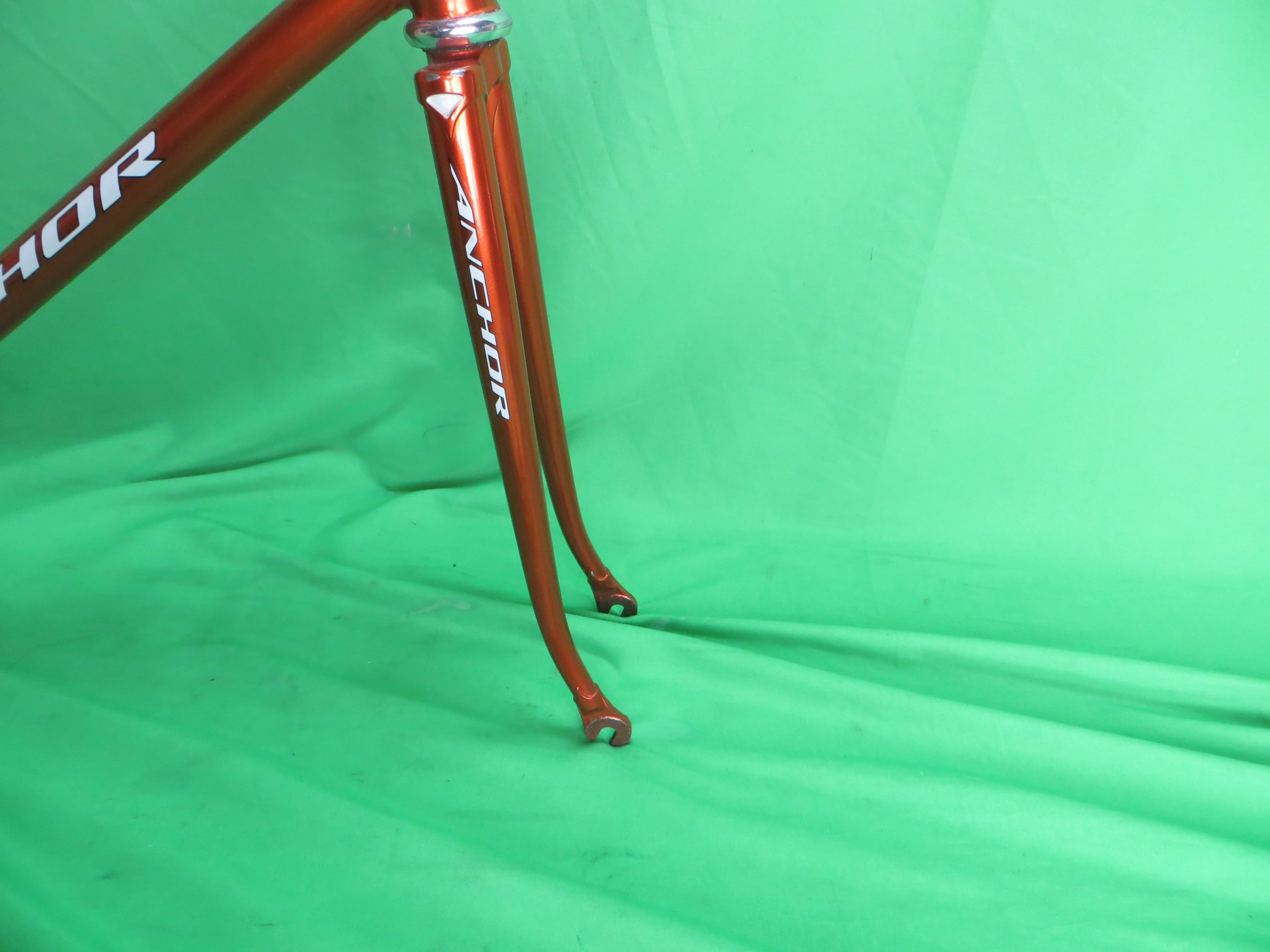Anchor // Metallic Orange / 56.5cm - Image 10
