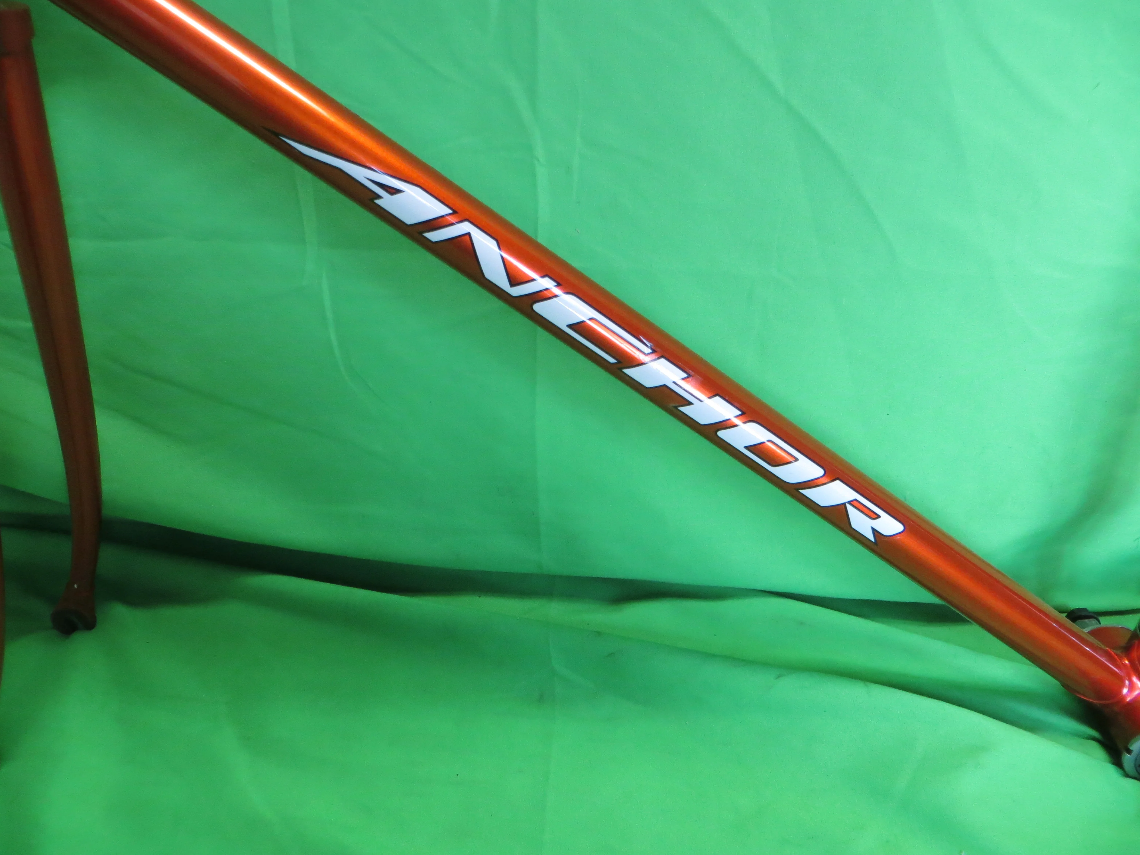 Anchor Kaisei 022E // Metallic Orange // 56.5cm - Image 6