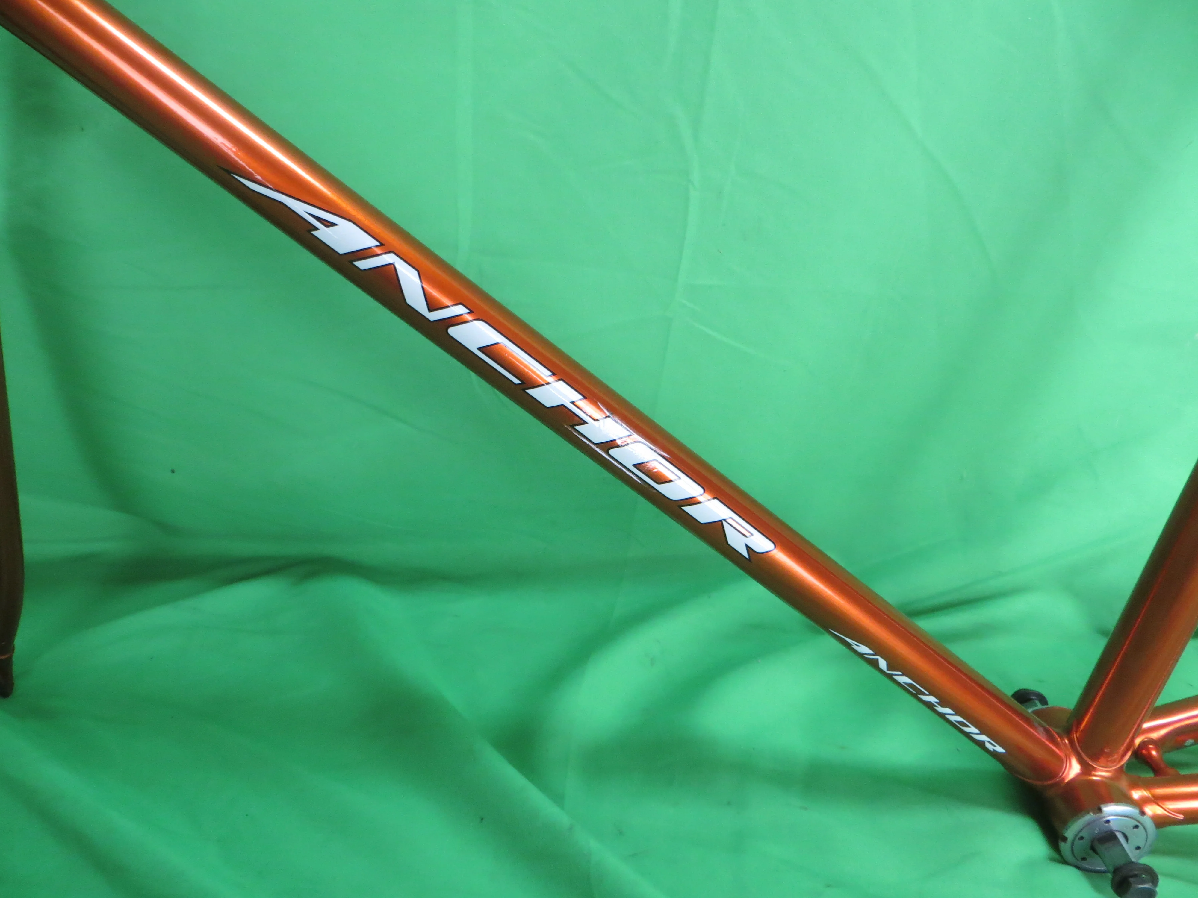 Anchor // Metallic Orange / 56.5cm - Image 6