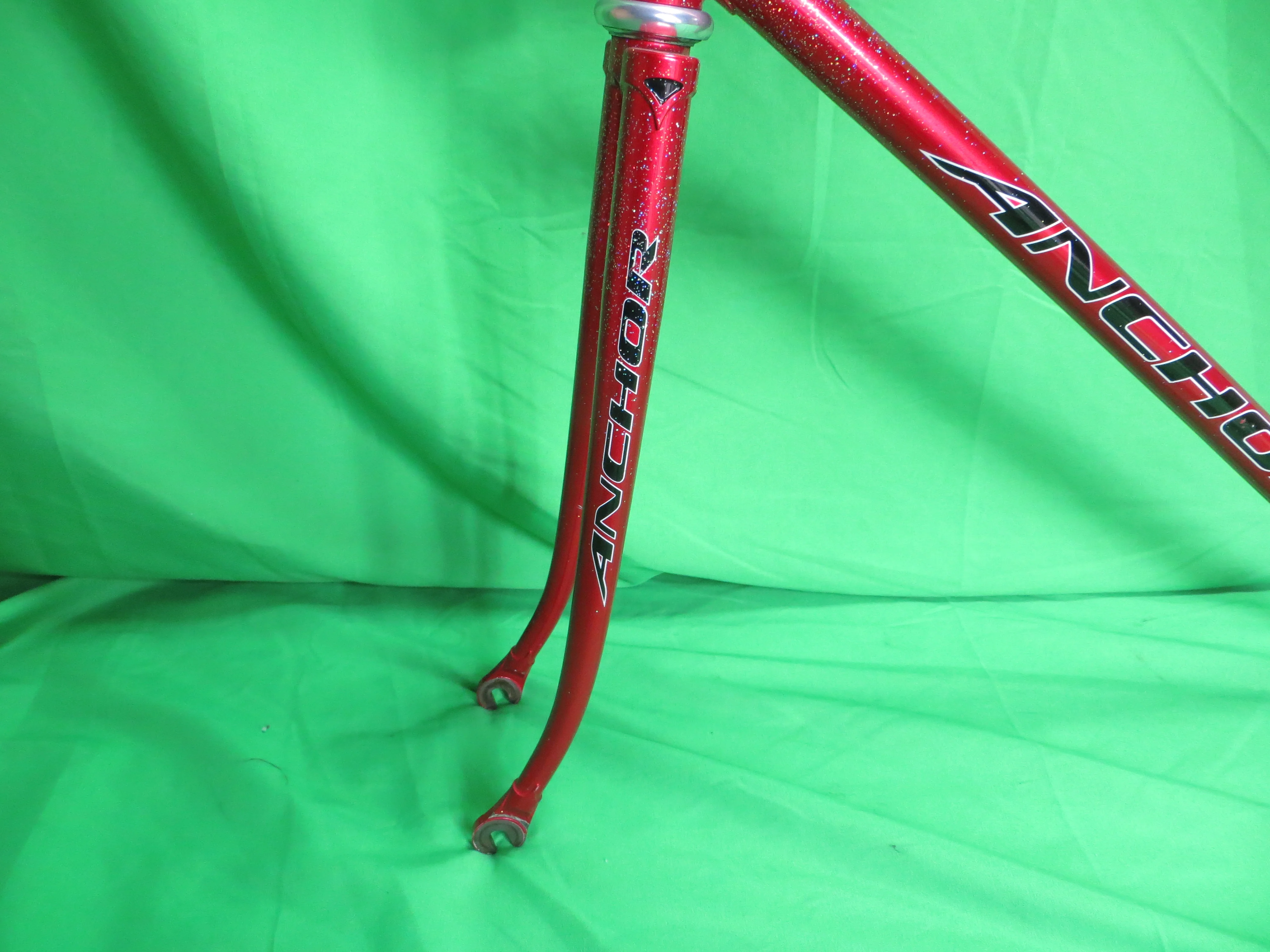 Anchor // Red Metallic with Rainbow Flake // 52cm - Image 3