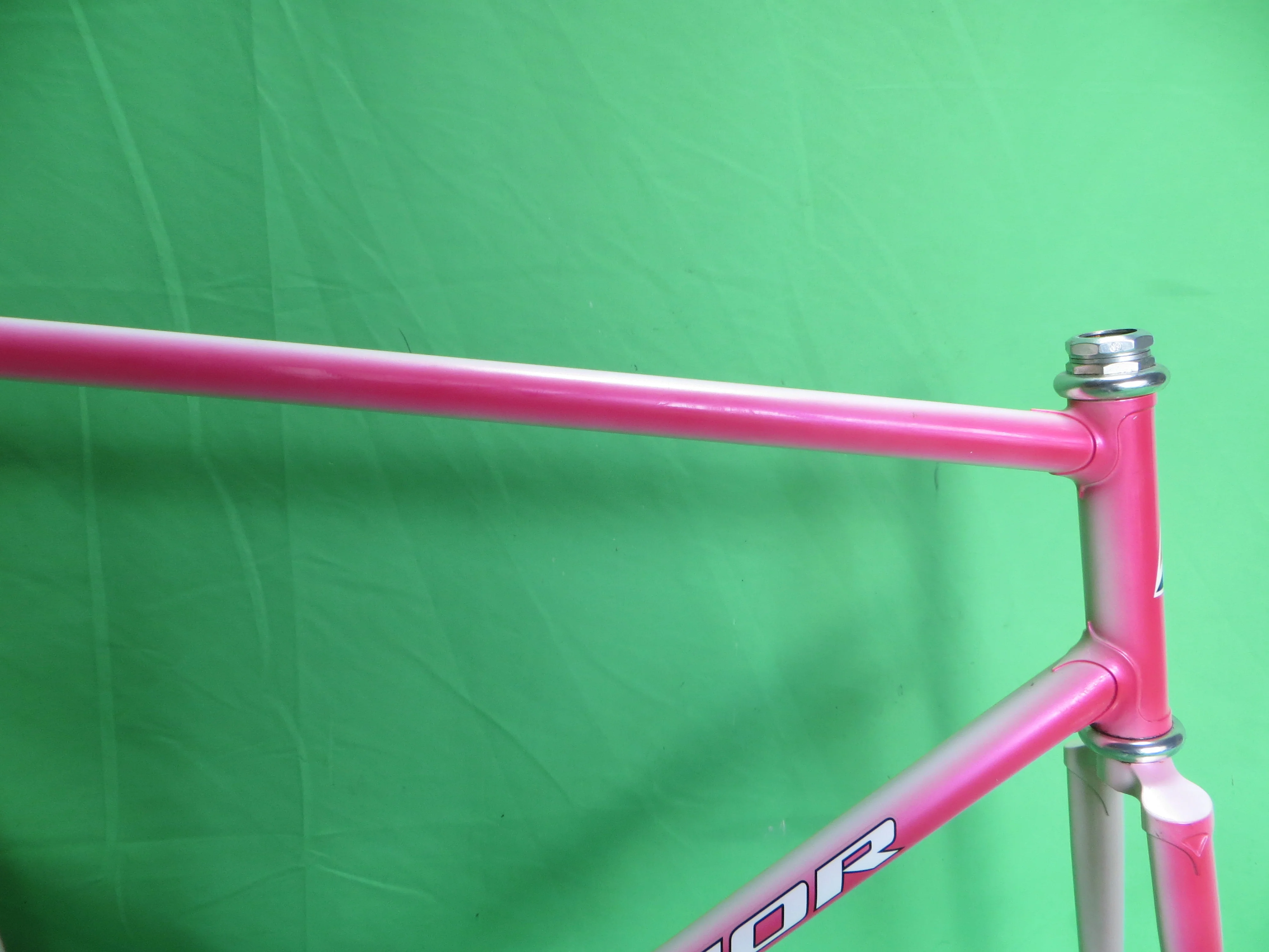 Anchor // Sakura🌸 Pink / White Fade // 56.5cm - Image 11