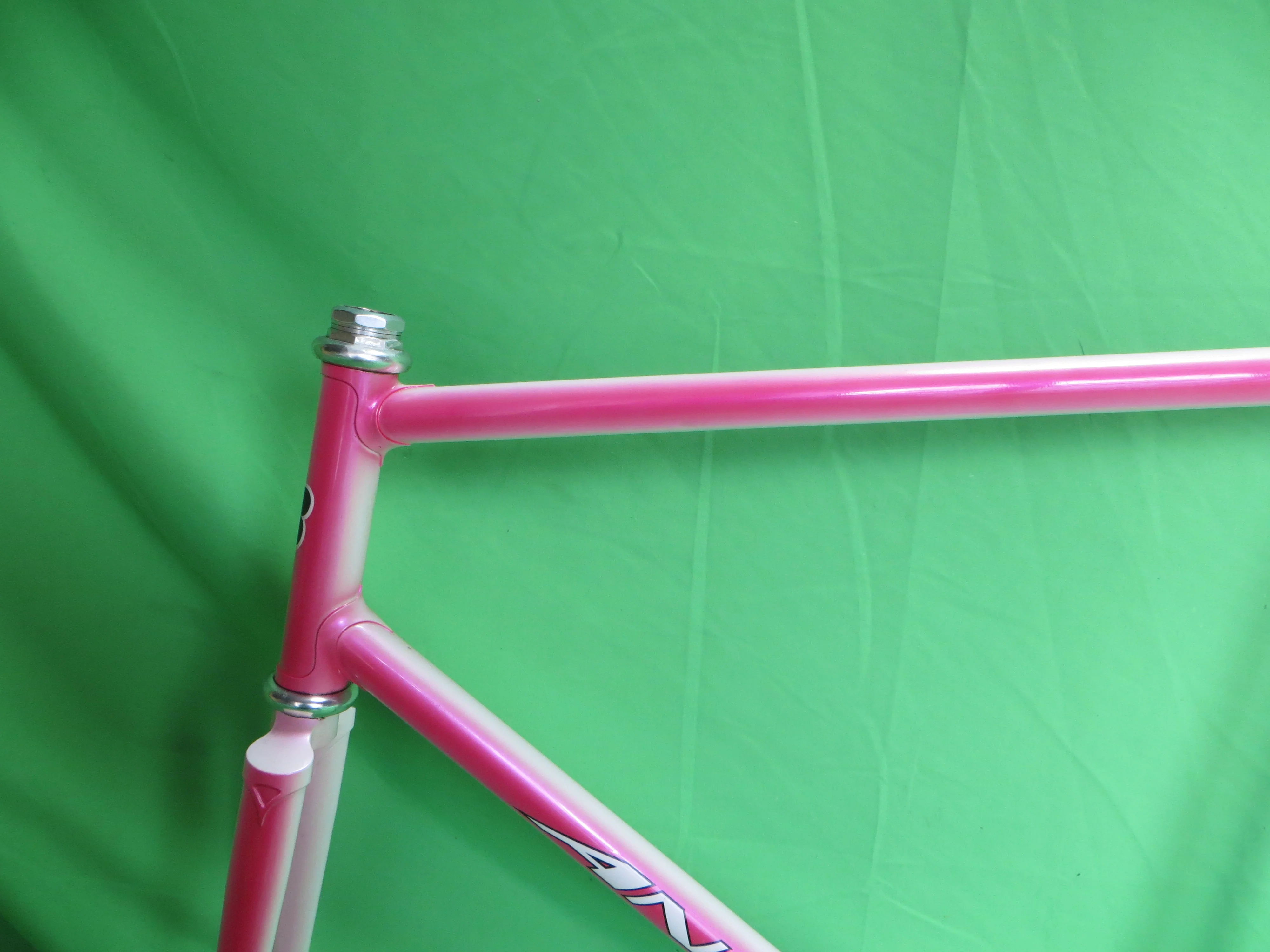 Anchor // Sakura🌸 Pink / White Fade // 56.5cm - Image 4