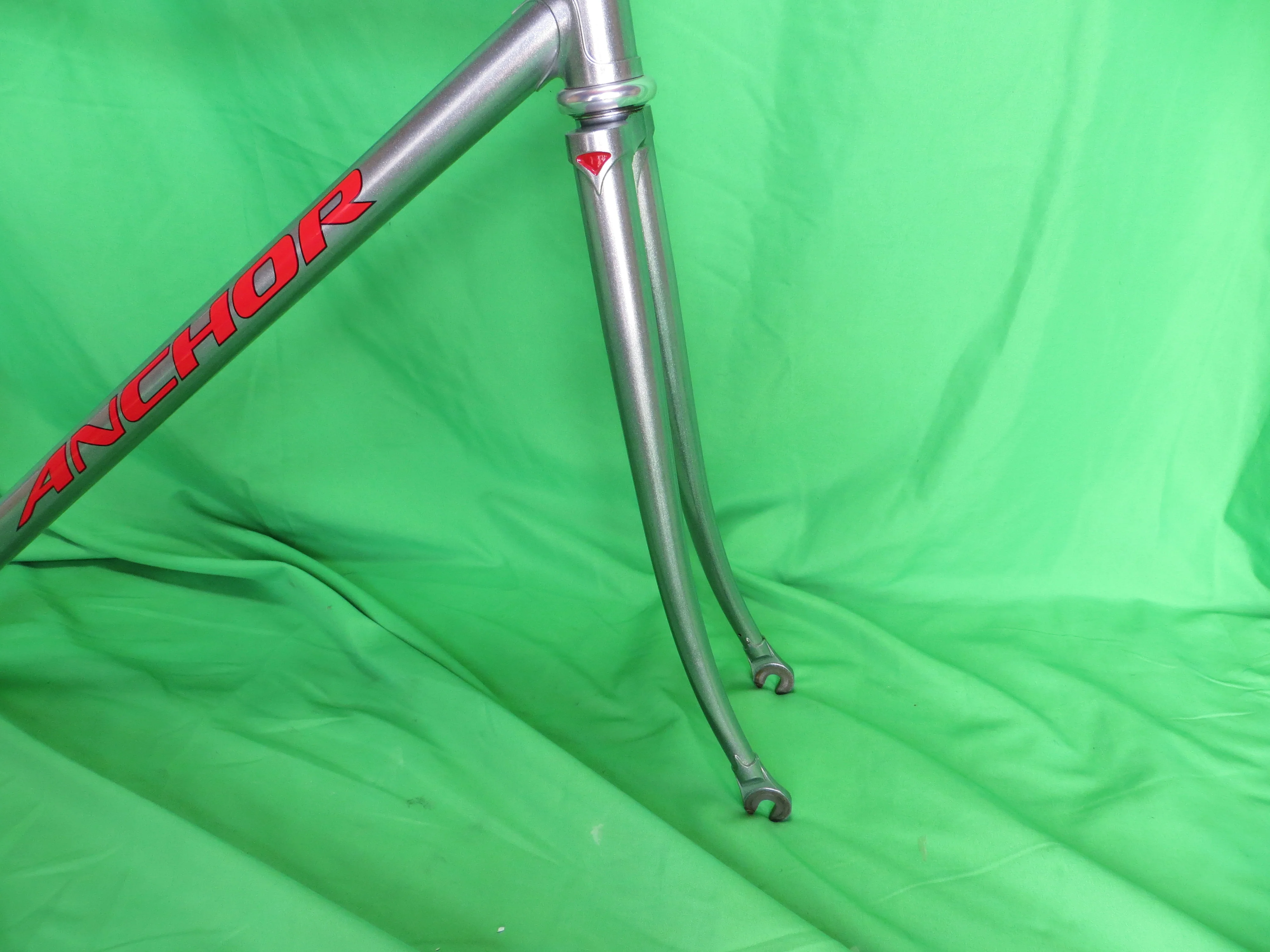 Anchor // Shot Silver // 52cm - Image 10