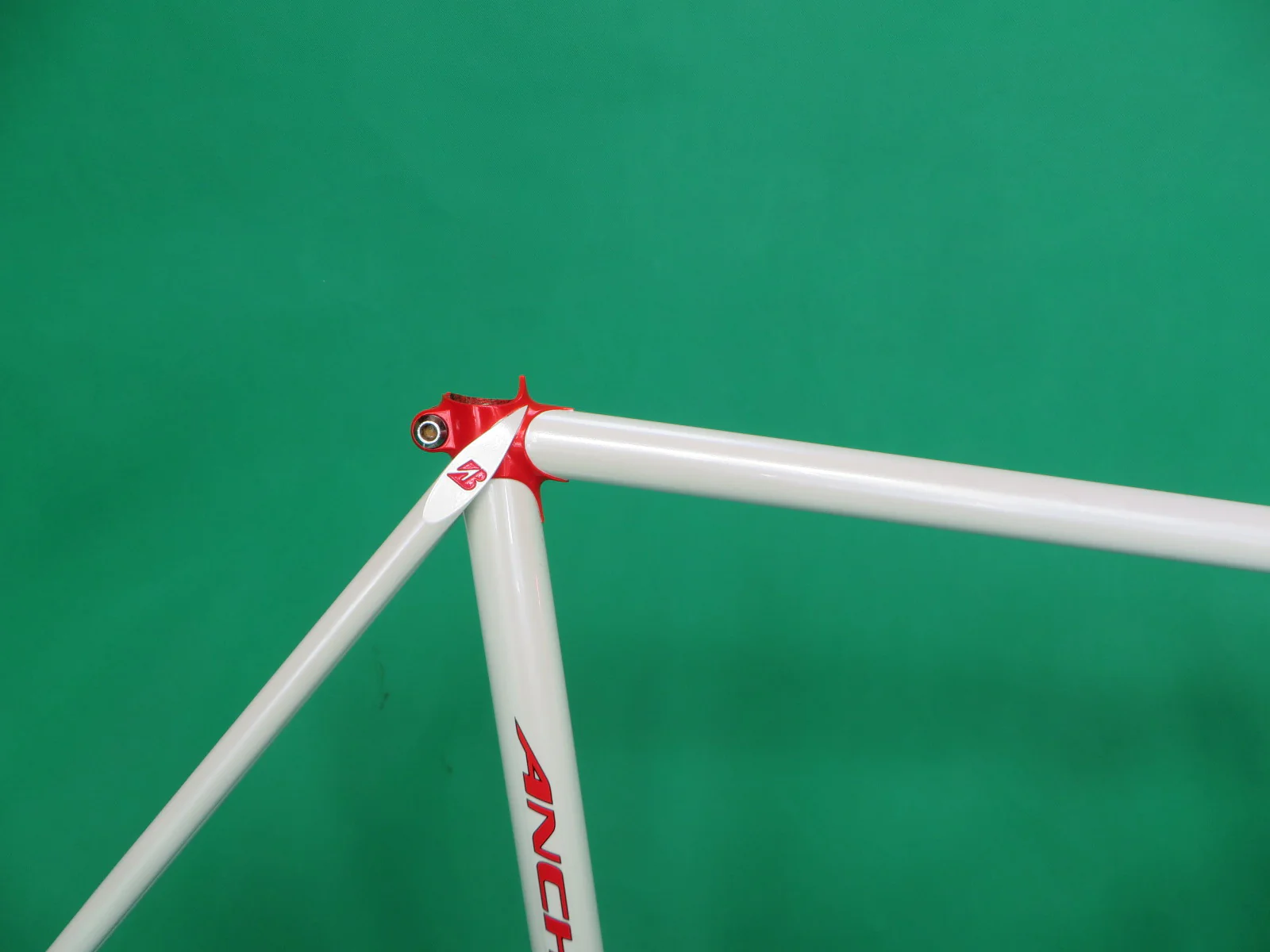 Anchor  // White Red Lugs // //  52cm - Image 12