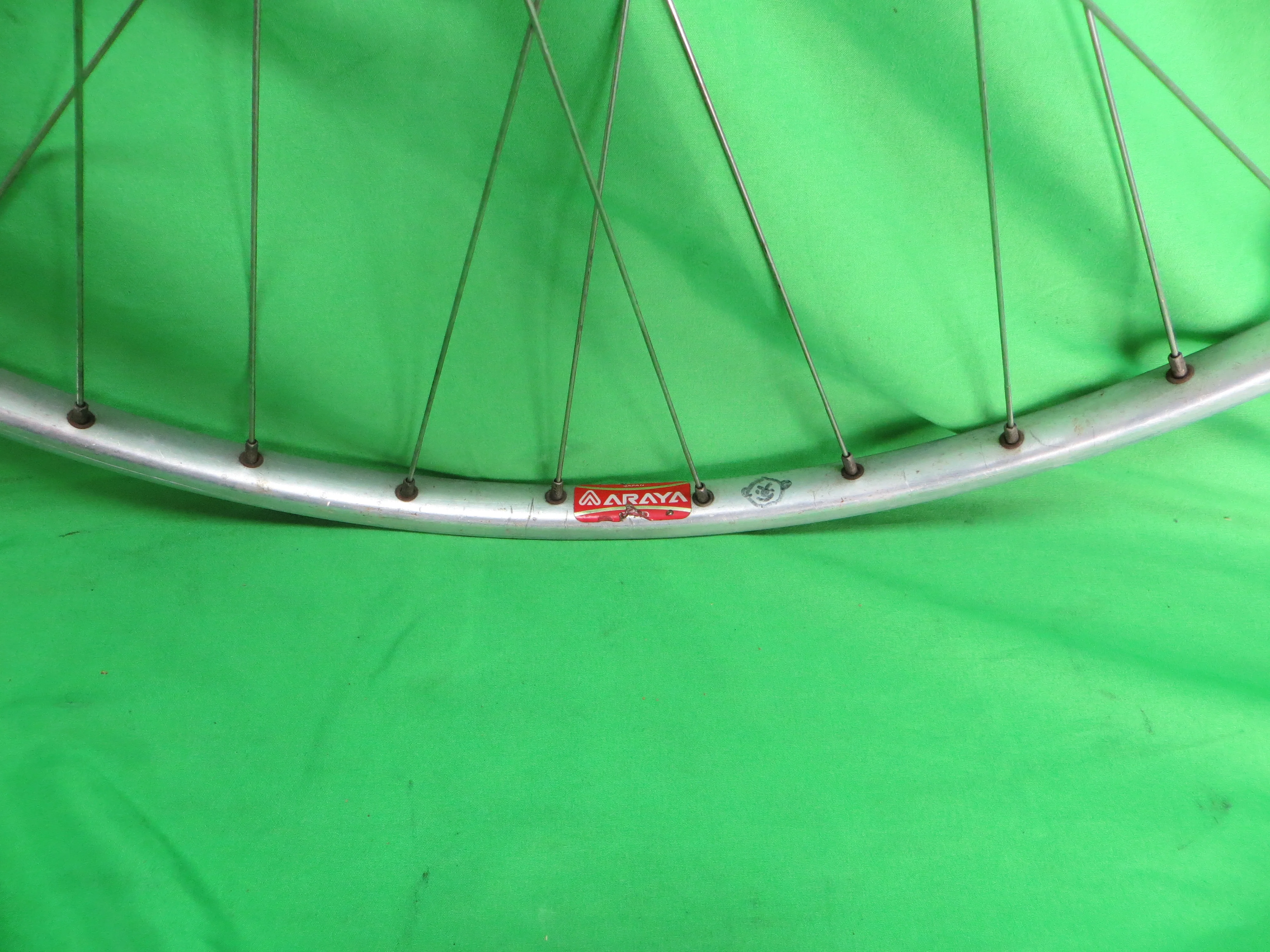 Araya Gold 16B 700c Tubular NJS rim, Shimano Dura Ace HB-7600 36H NJS 100mm/8mm Front Hub (25012504) - Image 3