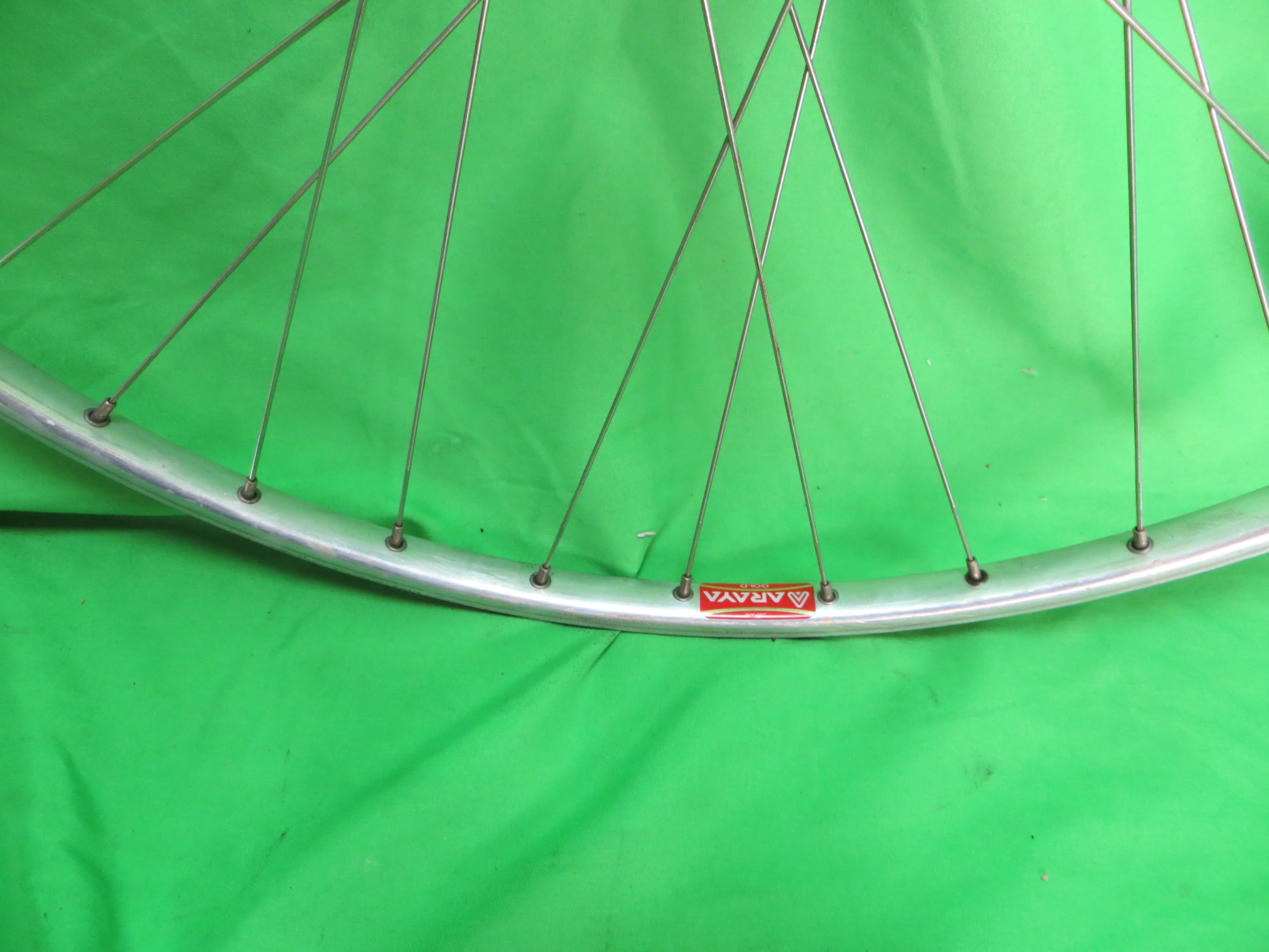 Araya Gold 16B 700c Tubular NJS rim, Shimano Dura Ace HB-7600 36H NJS 100mm/8mm Front Hub (25012507) - Image 3