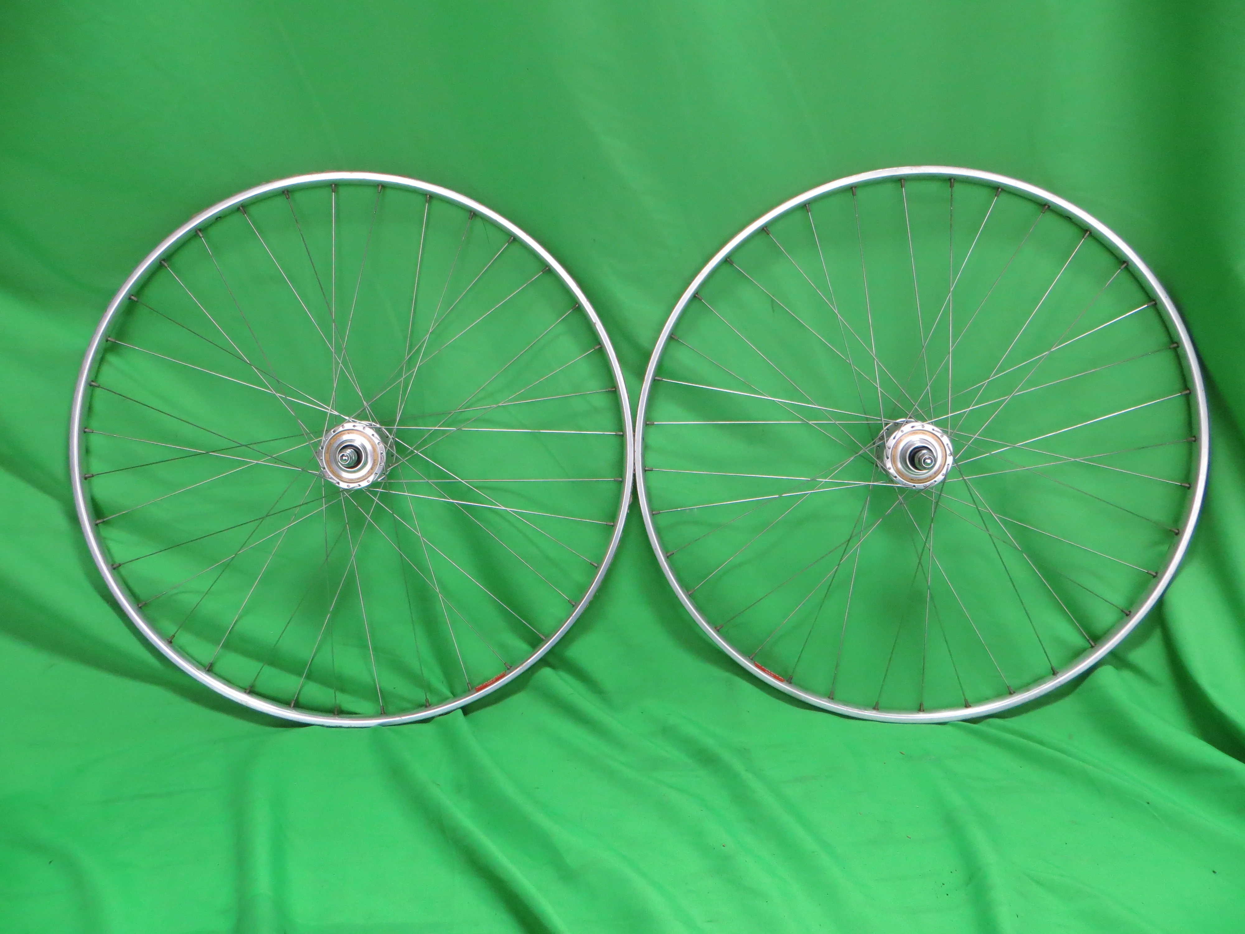 Araya Gold 16B NJS 700c Tubular NJS Rims, Suntour Superbe Pro NJS Hubs 36H 120mm (26032502)