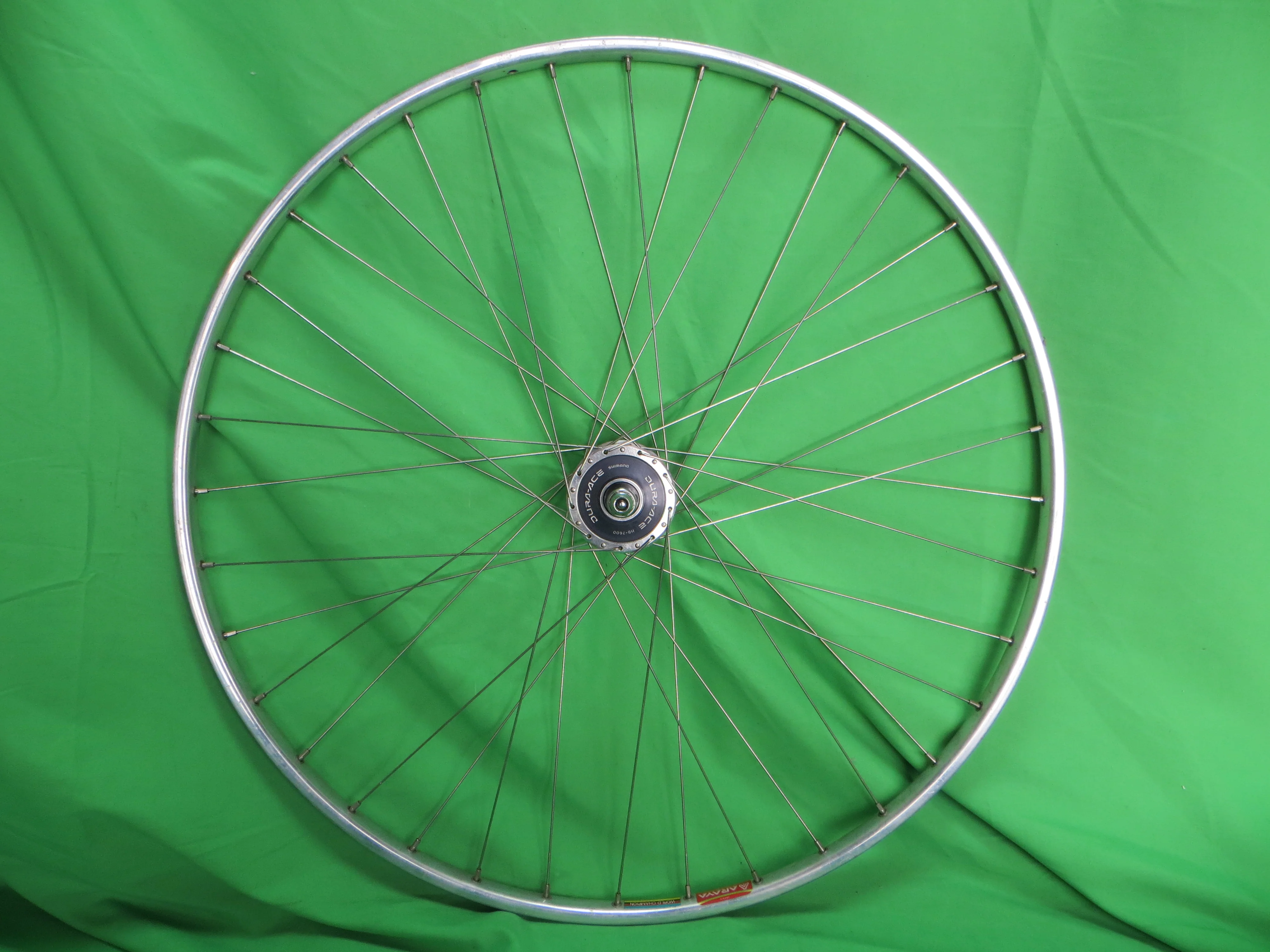Araya Gold 16B World Champion 700c Tubular NJS Rim, Shimano Dura Ace HB-7600 NJS 100mm/8mm Front Hub (25012502) - Image 4