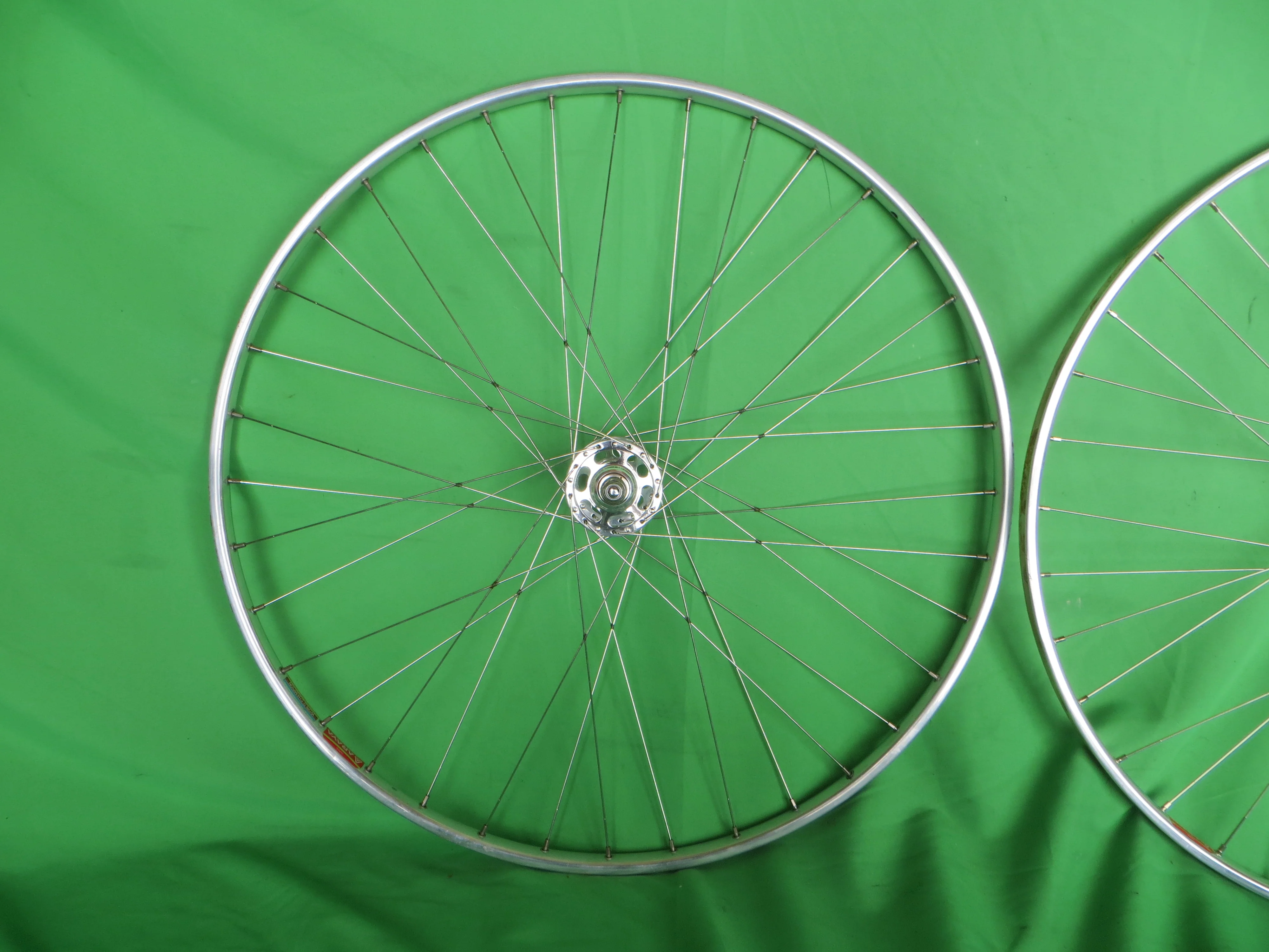Araya Gold World Champion 16B NJS 700c Tubular NJS Rims, Campagnolo Record NJS hubs 36H 120mm (2602821) - Image 2