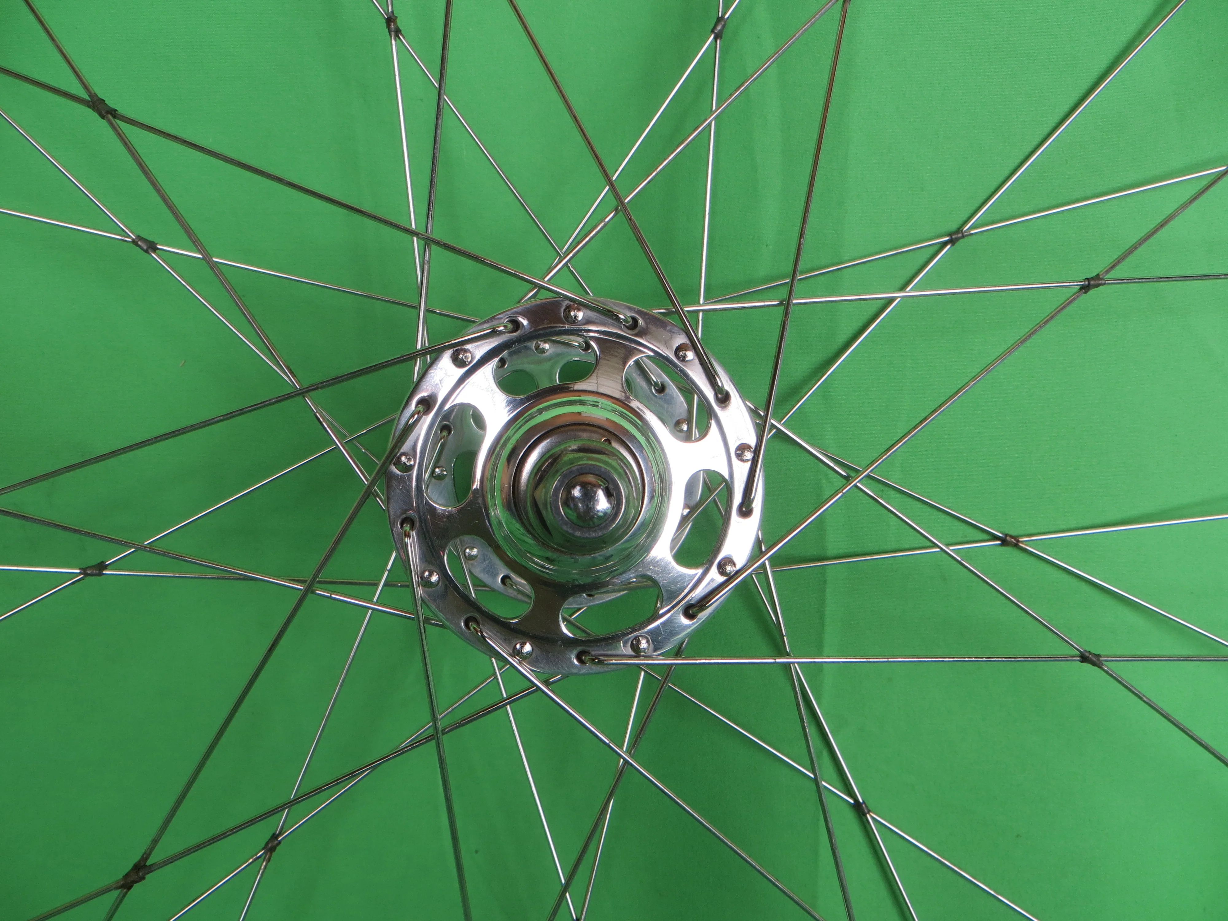 Araya Gold World Champion 16B NJS 700c Tubular NJS Rims, Campagnolo Record NJS hubs 36H 120mm (2602821) - Image 3
