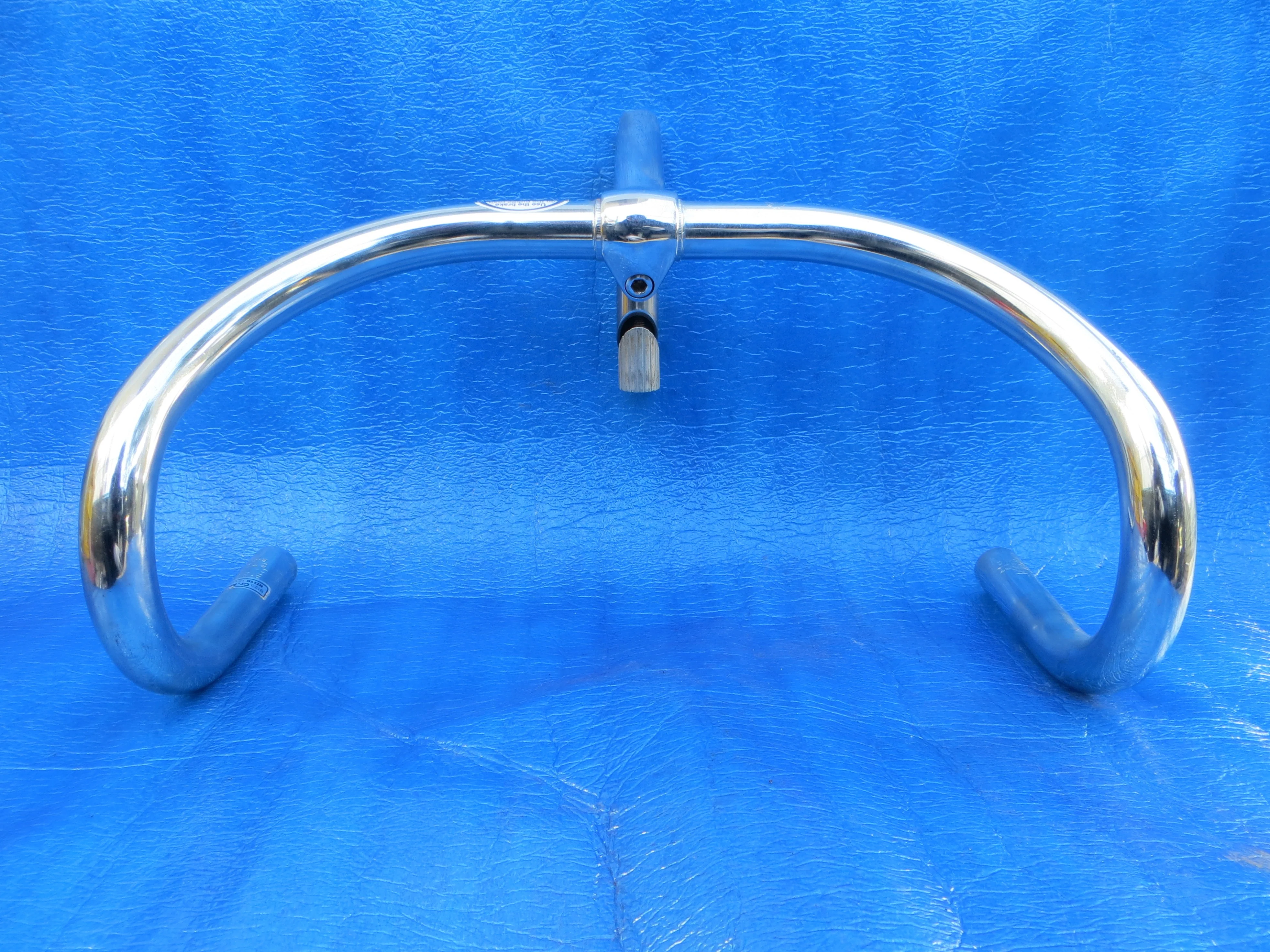 B123 370mm CrMo NJS Handlebar, Nitto Jaguar 105mm/65 degree Steel NJS Stem (25021508)