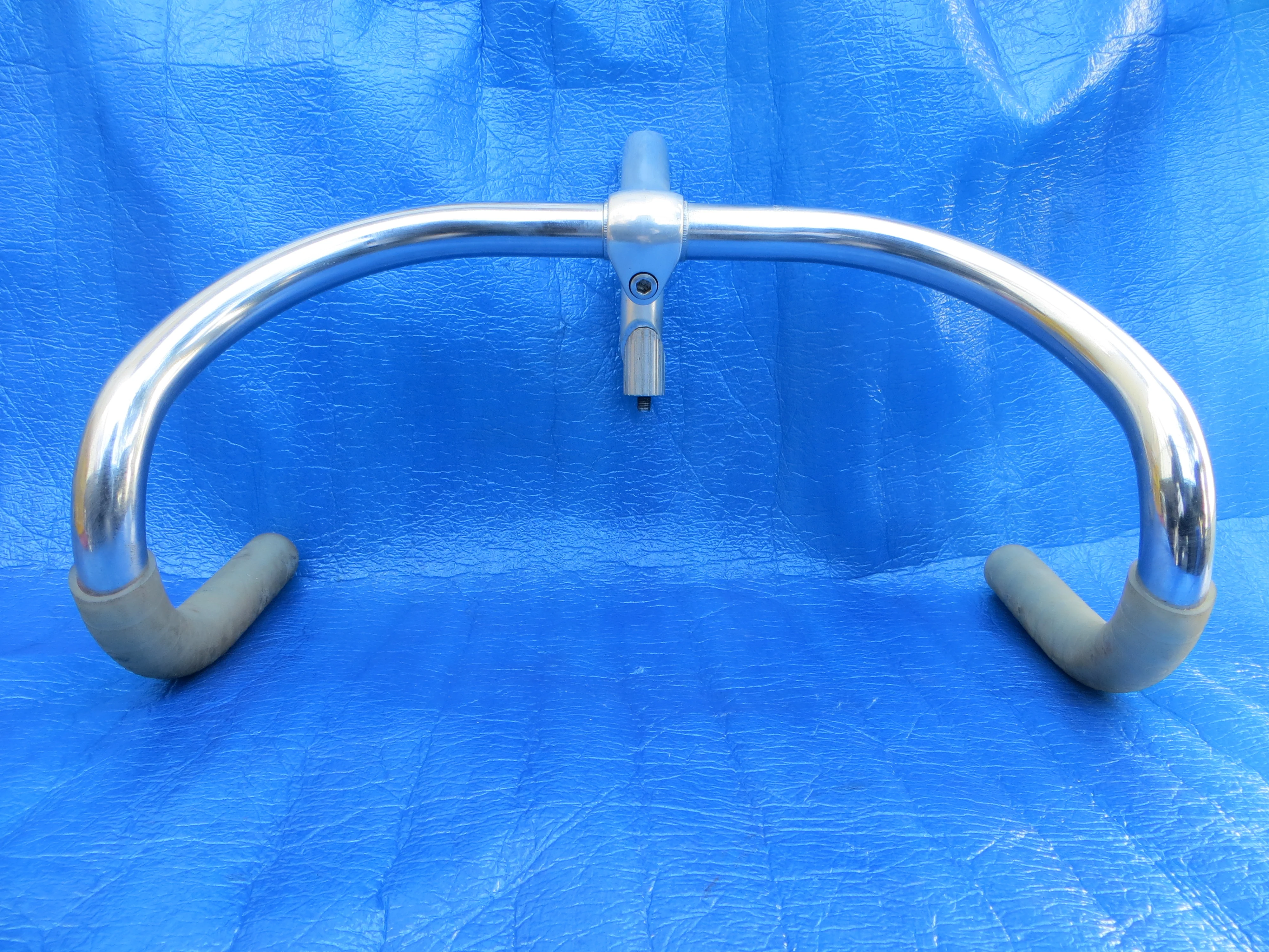 B123 390mm CrMo NJS Handlebar, Nitto Jaguar 100mm/58 degree AA NJS Stem, Champ Grips (25032012)