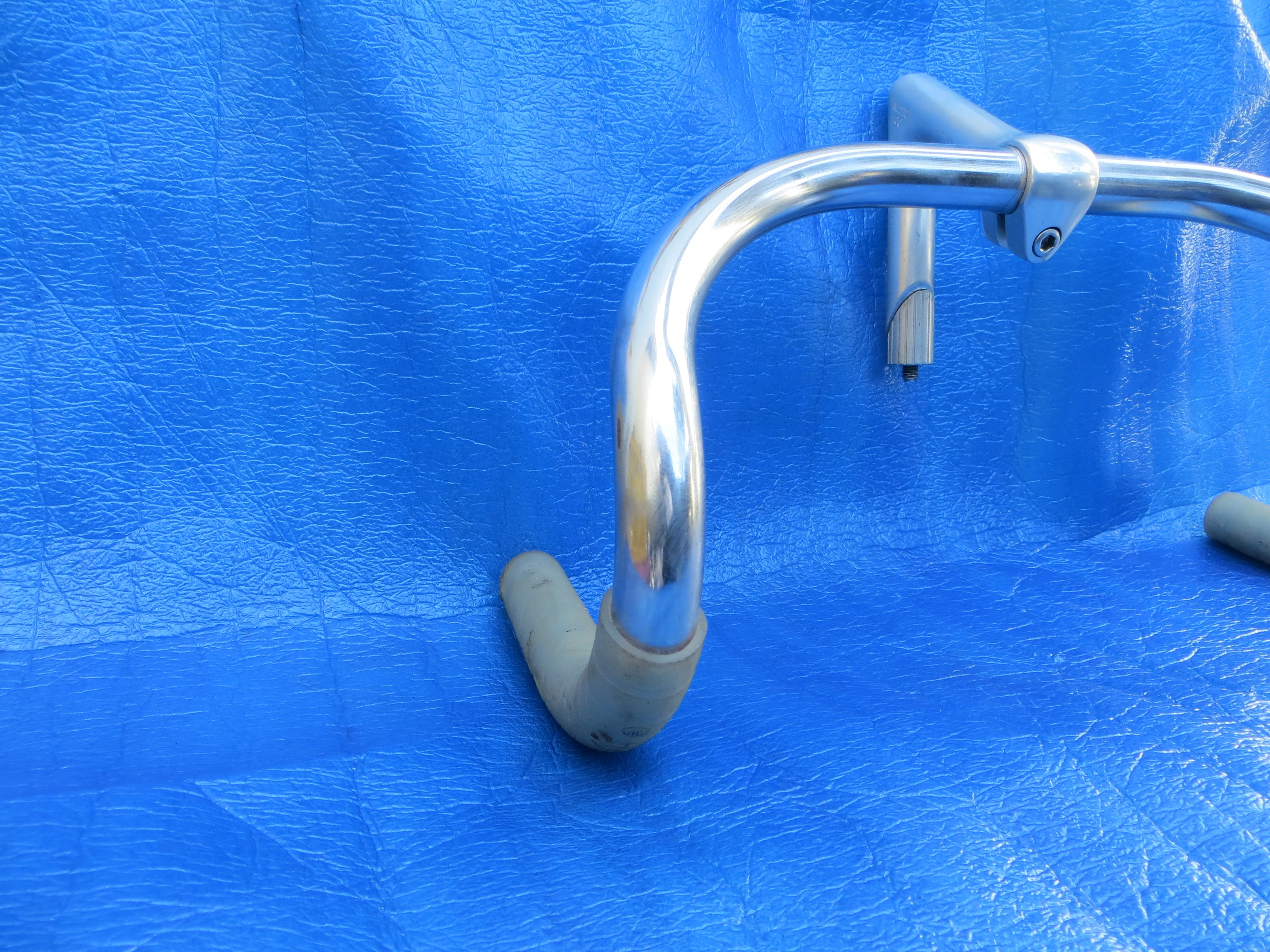 B123 390mm CrMo NJS Handlebar, Nitto Jaguar 100mm/58 degree AA NJS Stem, Champ Grips (25032012) - Image 2