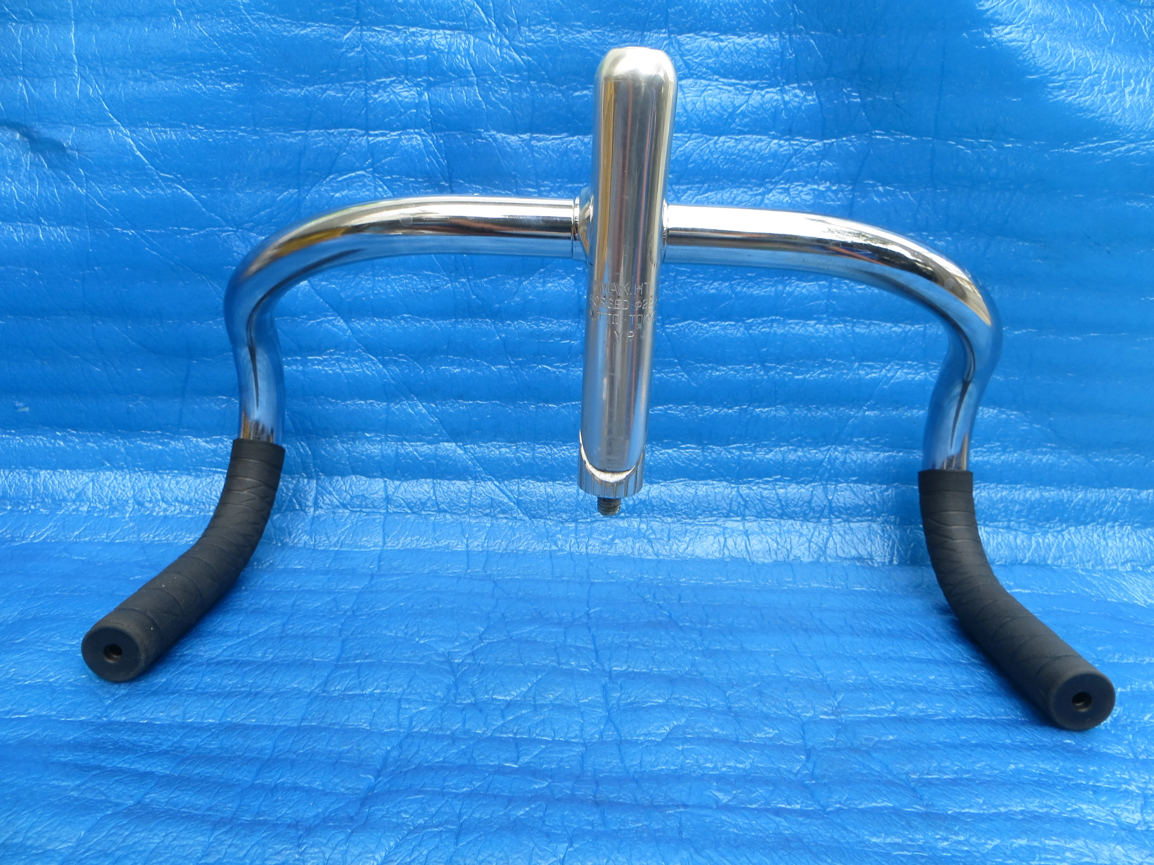 B123 380mm Steel NJS Handlebar, Nitto Jaguar 100mm/58 degree AA NJS Stem, Champ Grips (25092129) - Image 4