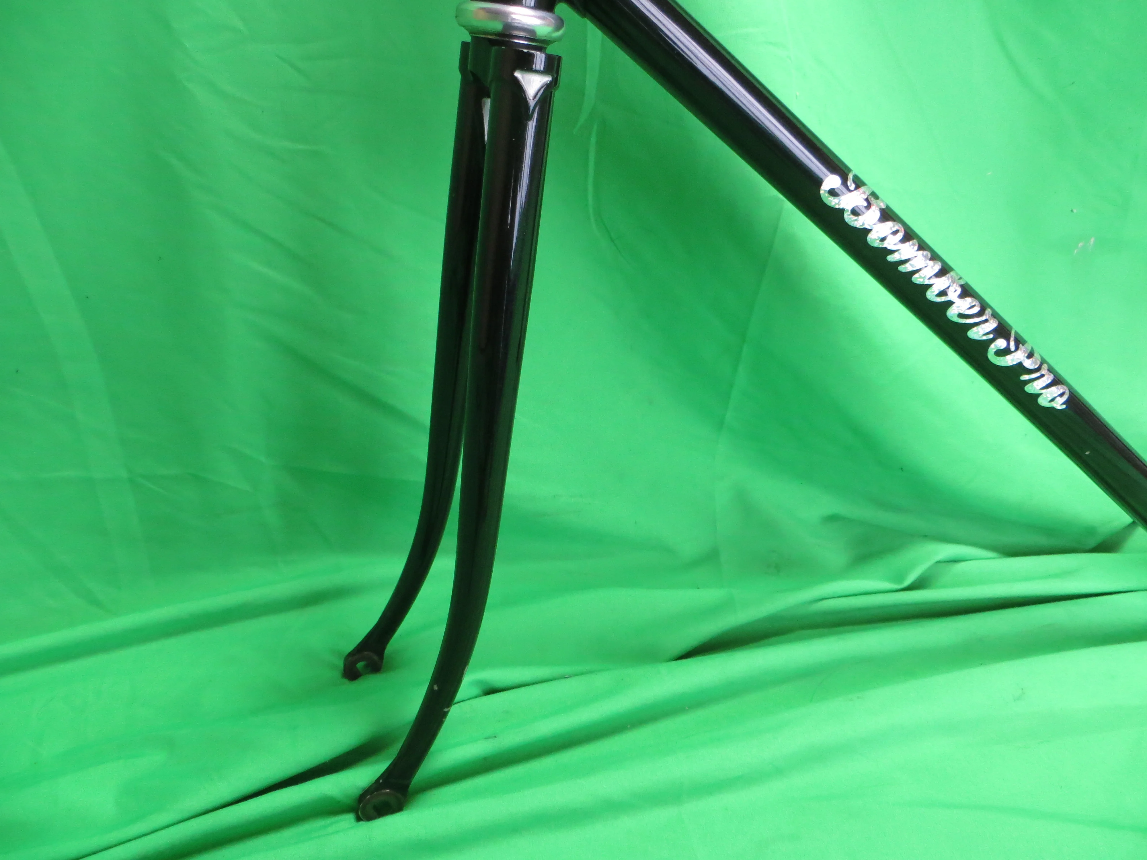 Bomber Pro // Black // 51cm - Image 3