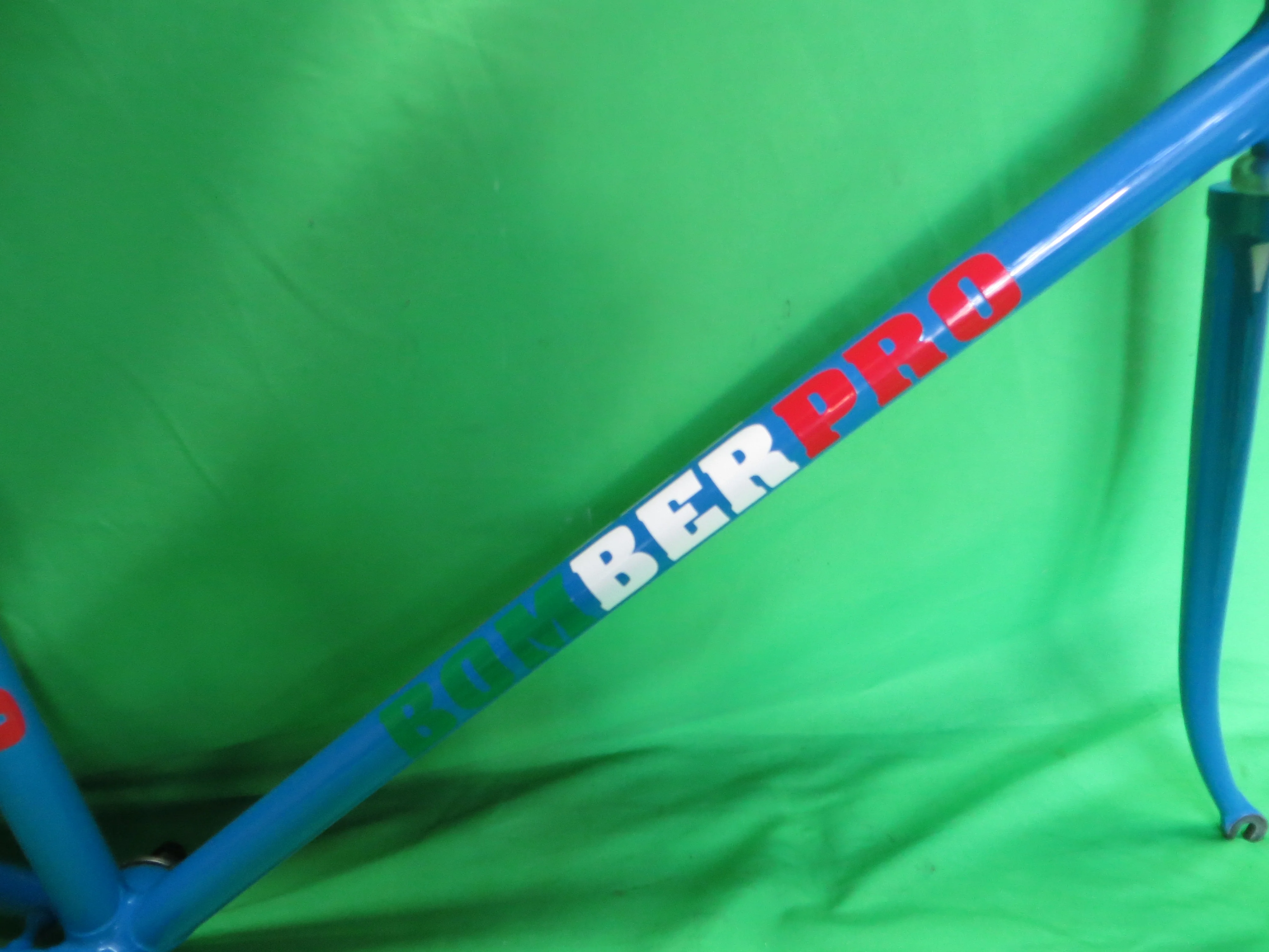 Bomber Pro // Blue // 52cm - Image 13