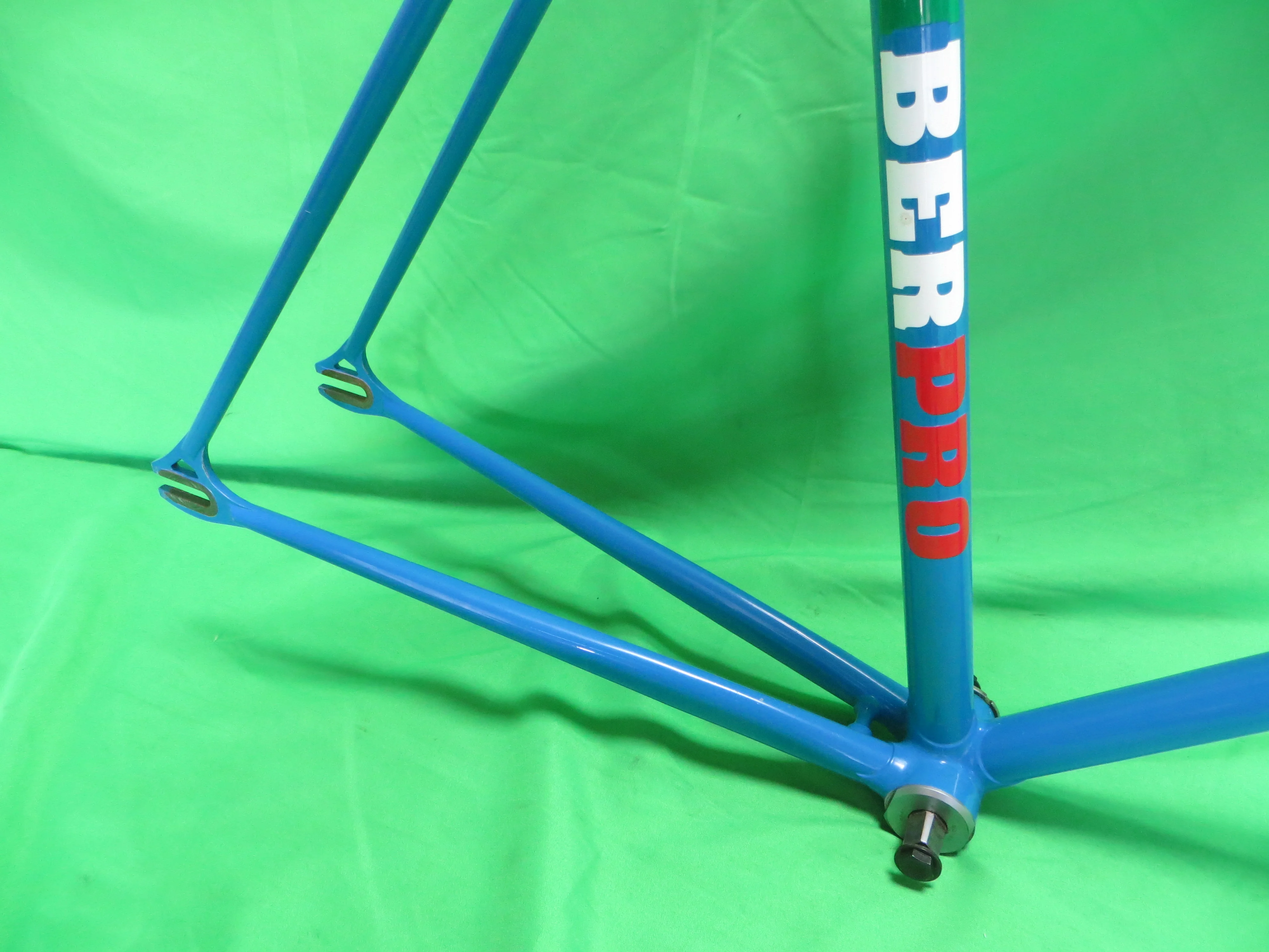 Bomber Pro // Blue // 52cm - Image 14