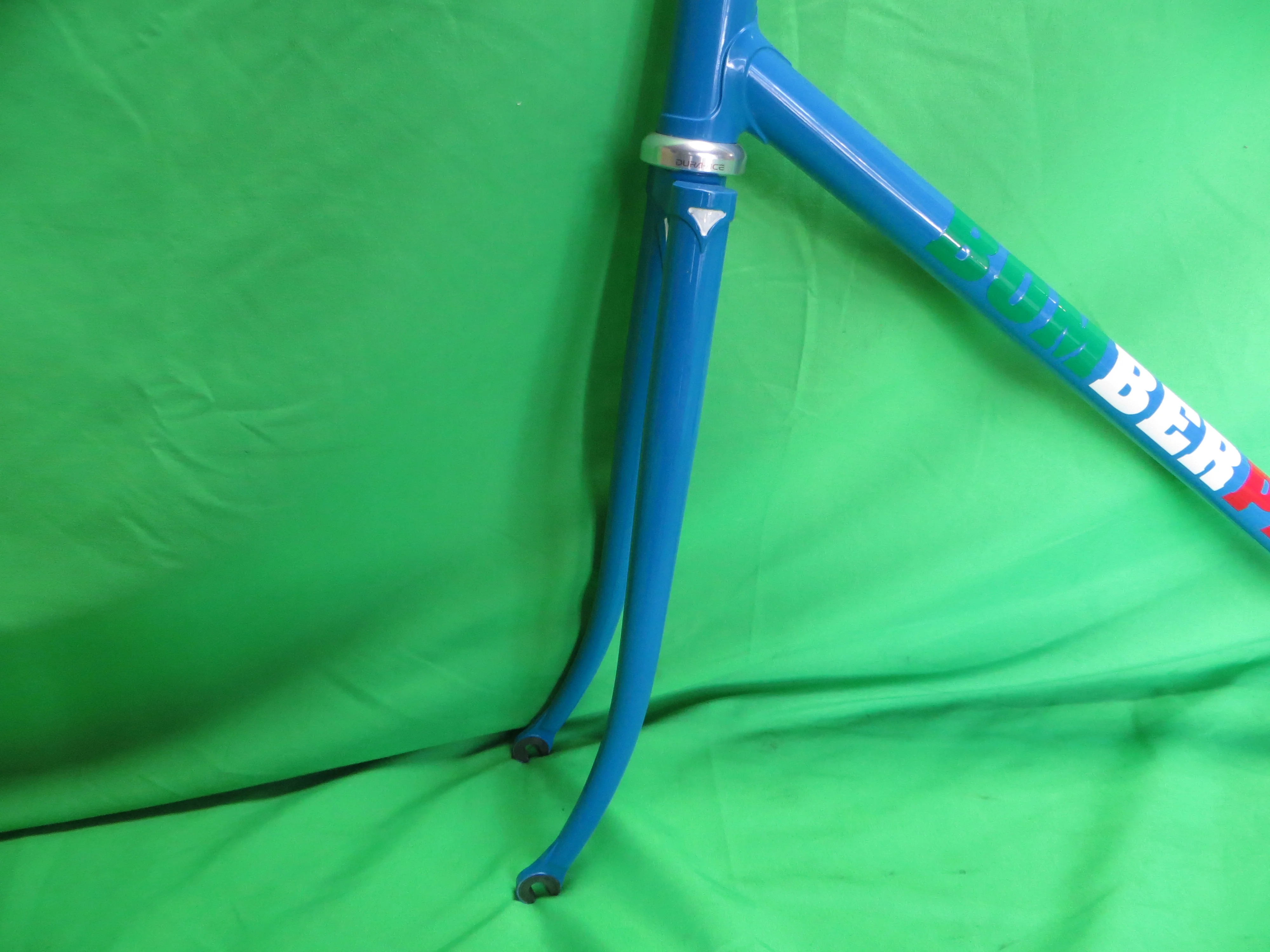 Bomber Pro // Blue // 52cm - Image 3