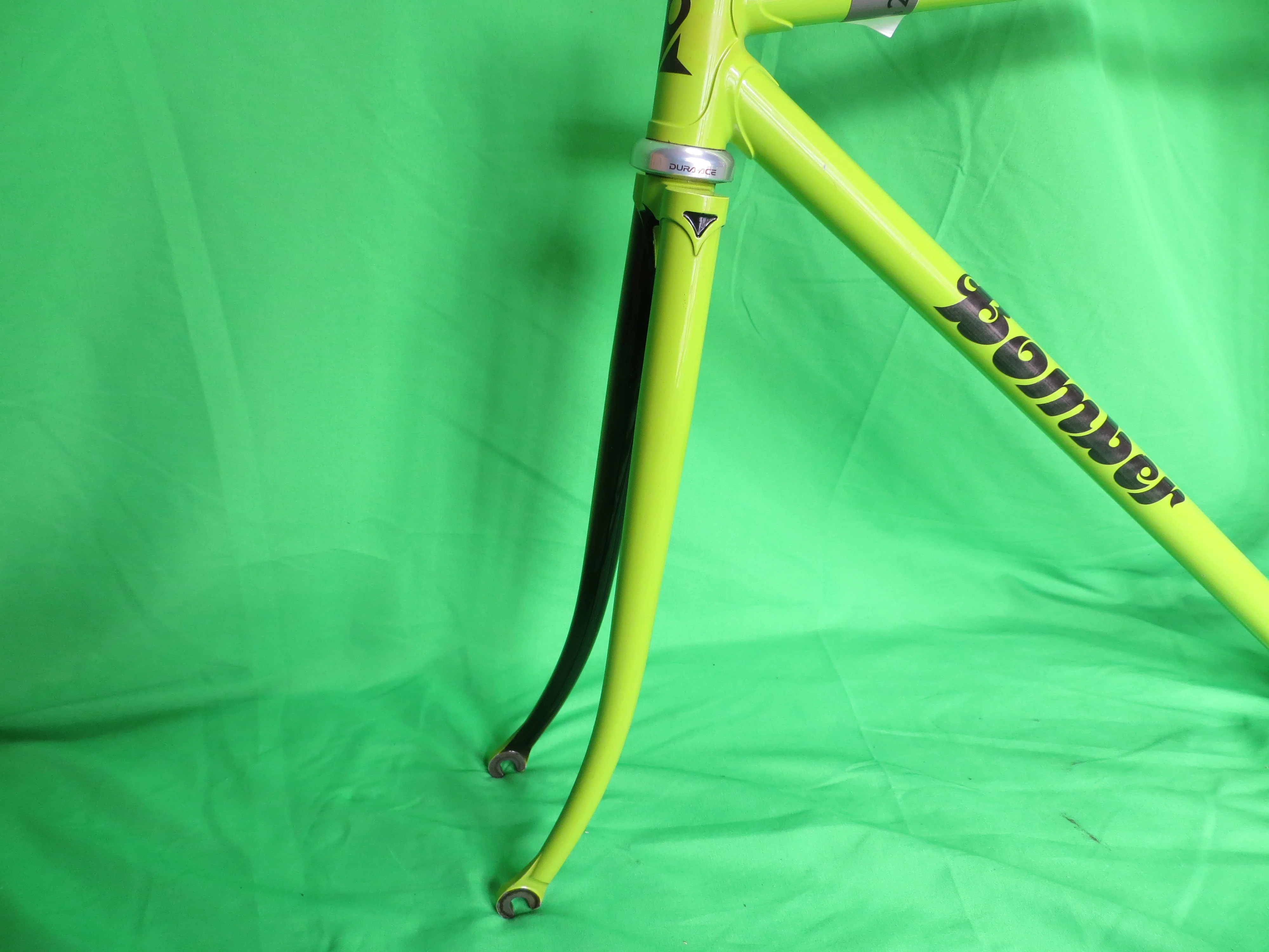Bomber Pro // Green Black Fade // 48cm - Image 3