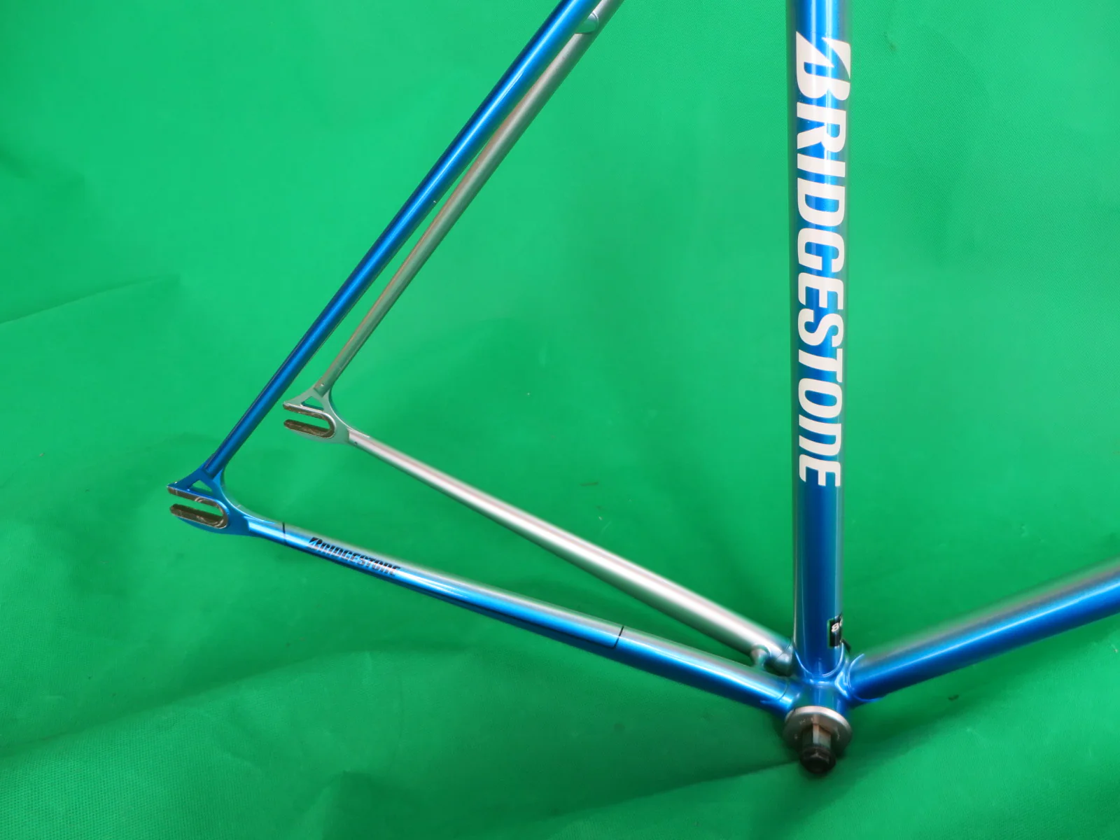 Bridgestone // Blue Metallic Silver Fade //  52cm - Image 14