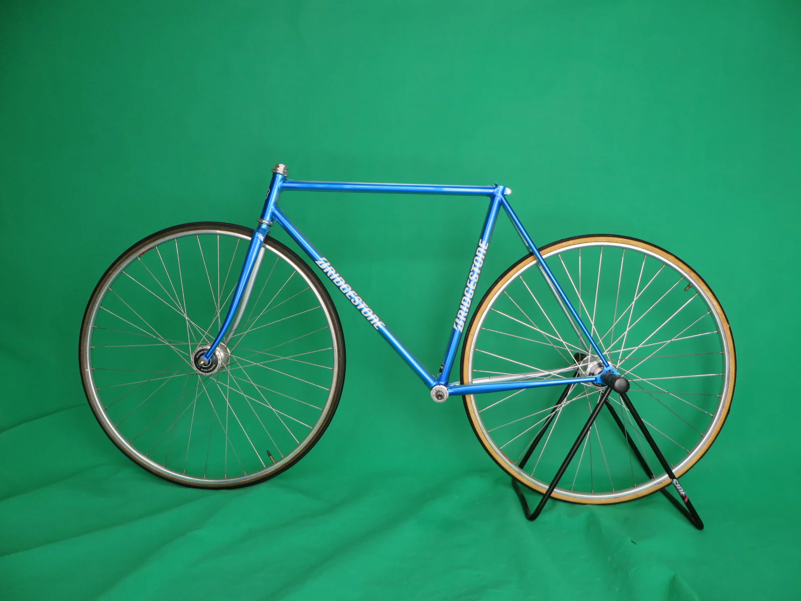 Bridgestone // Blue Metallic Silver Fade //  52cm - Image 16