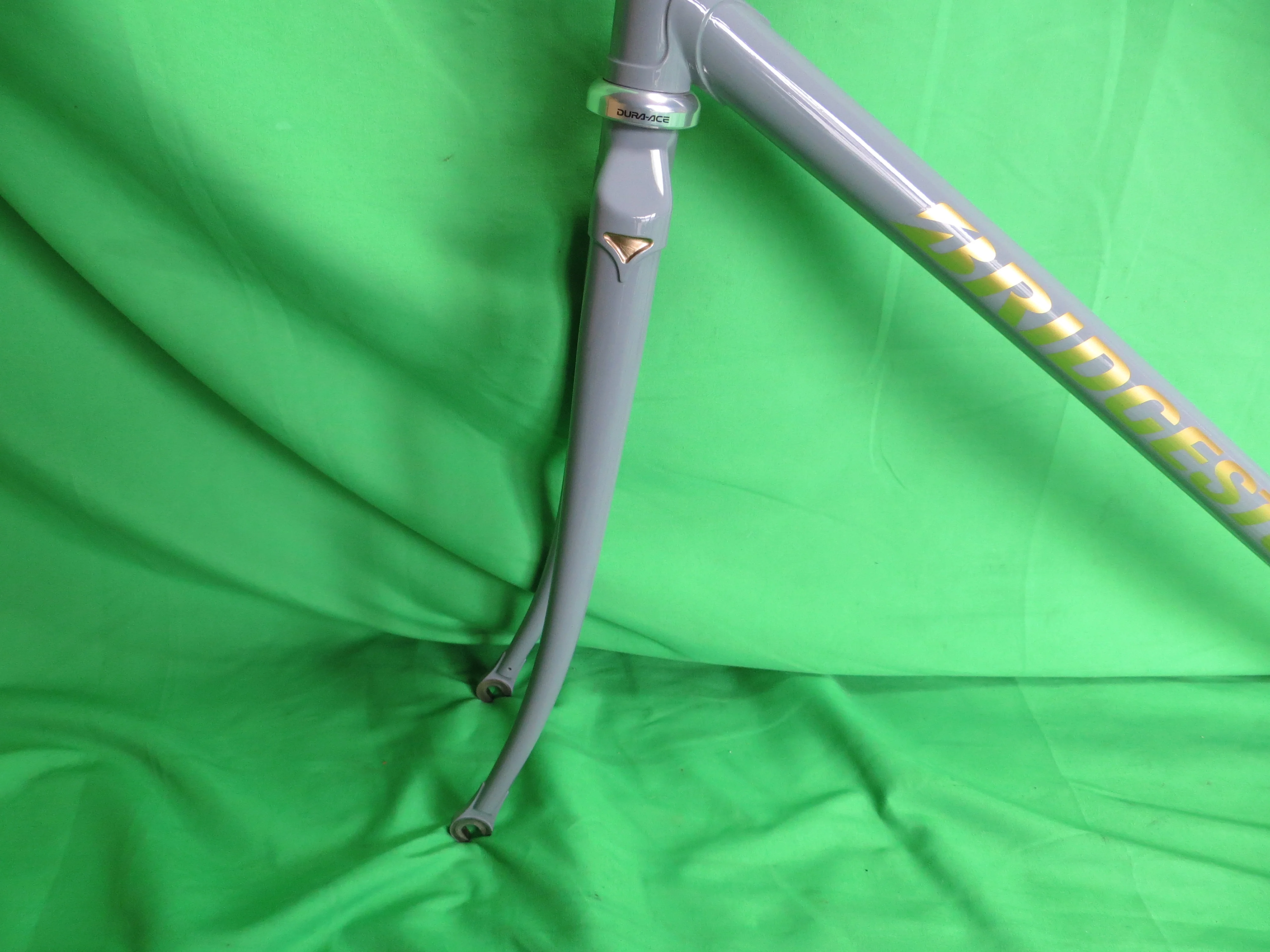 Bridgestone // Bluish Gray // 54.5cm - Image 3