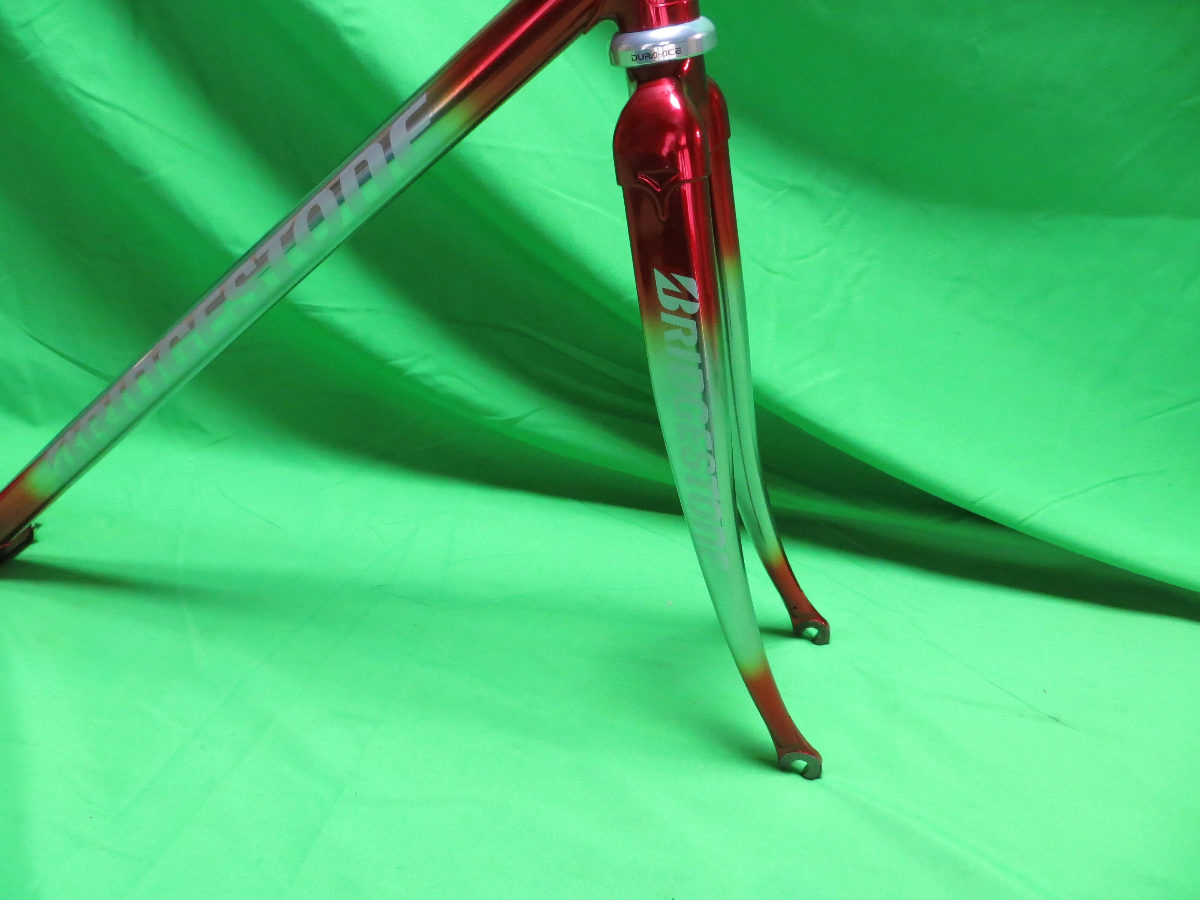 Bridgestone Columbus Max Fork // Candy Red / Chrome Plating Fade // 53cm - Image 10