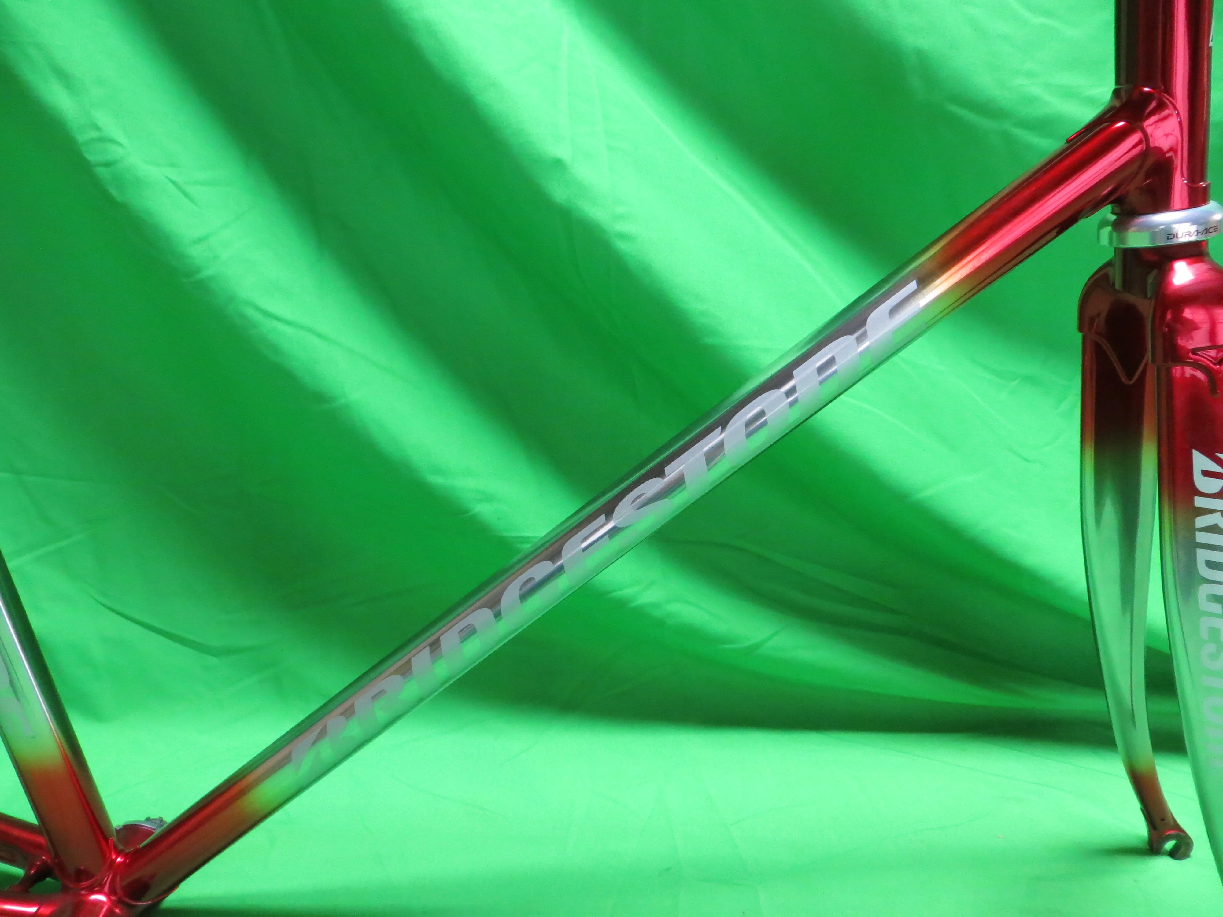 Bridgestone Columbus Max Fork // Candy Red / Chrome Plating Fade // 53cm - Image 12