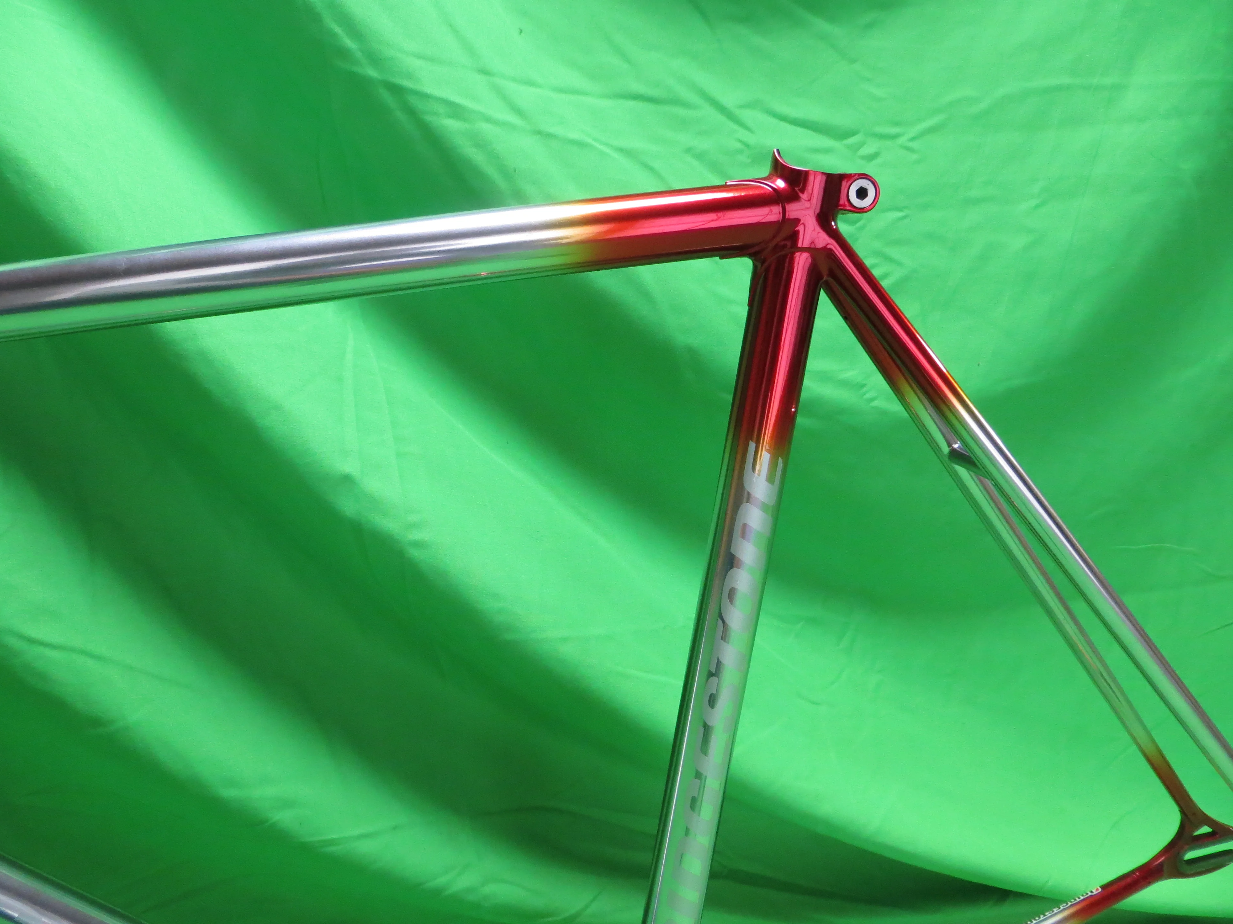 Bridgestone Columbus Max Fork // Candy Red / Chrome Plating Fade // 53cm - Image 5