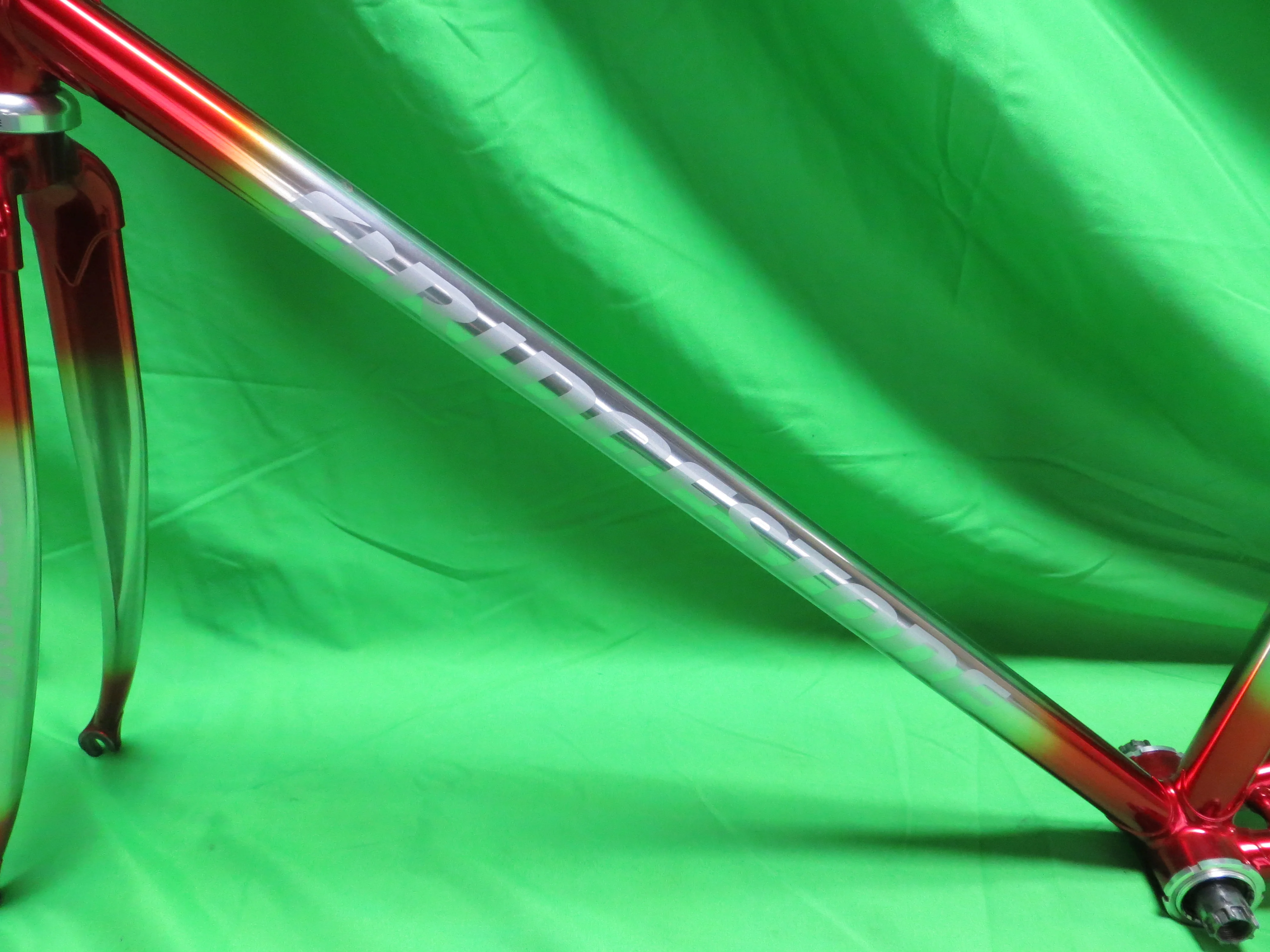 Bridgestone Columbus Max Fork // Candy Red / Chrome Plating Fade // 53cm - Image 6