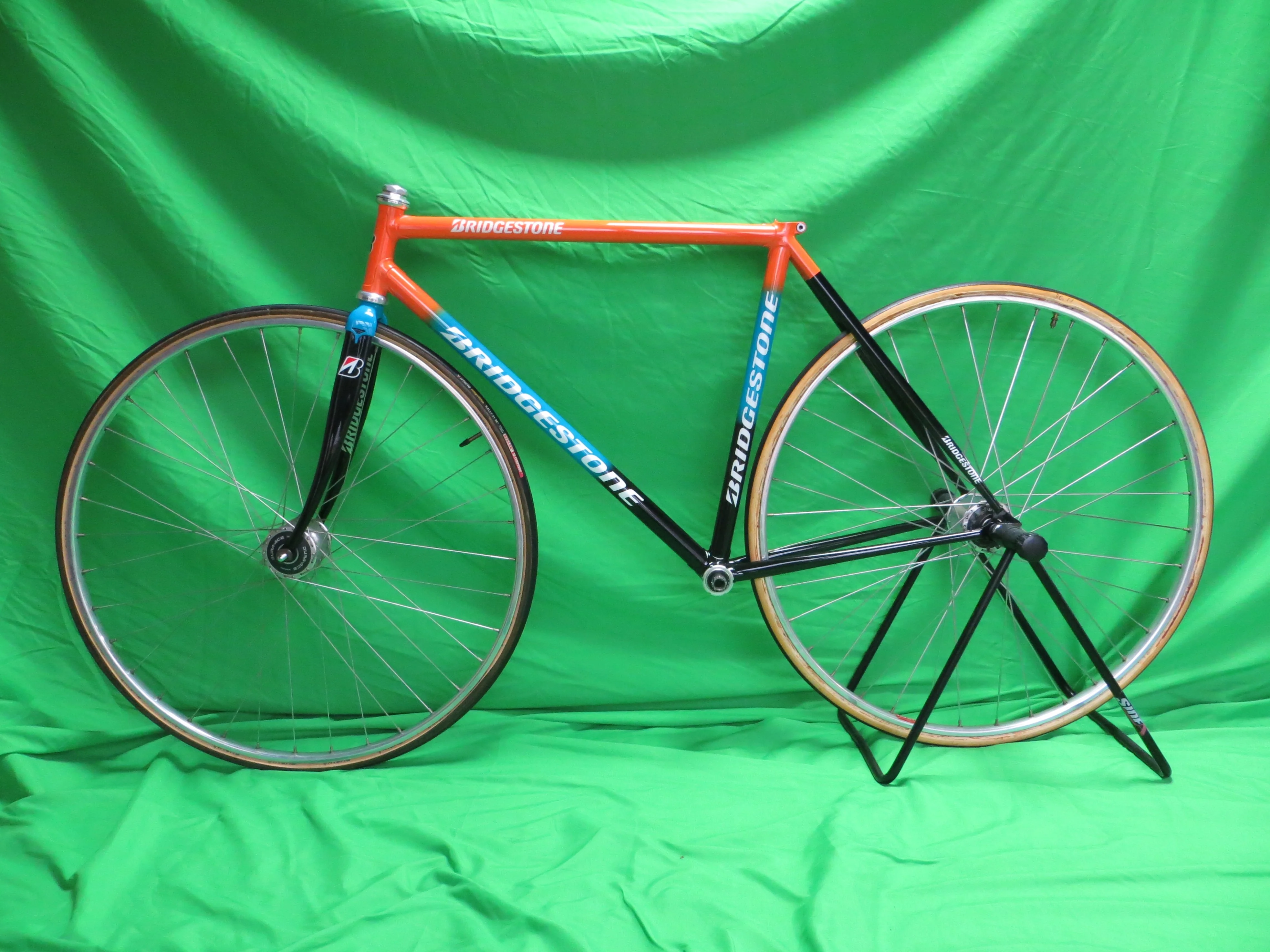Bridgestone Columbus Max Fork // Black Orange Blue // 49.5cm - Image 16
